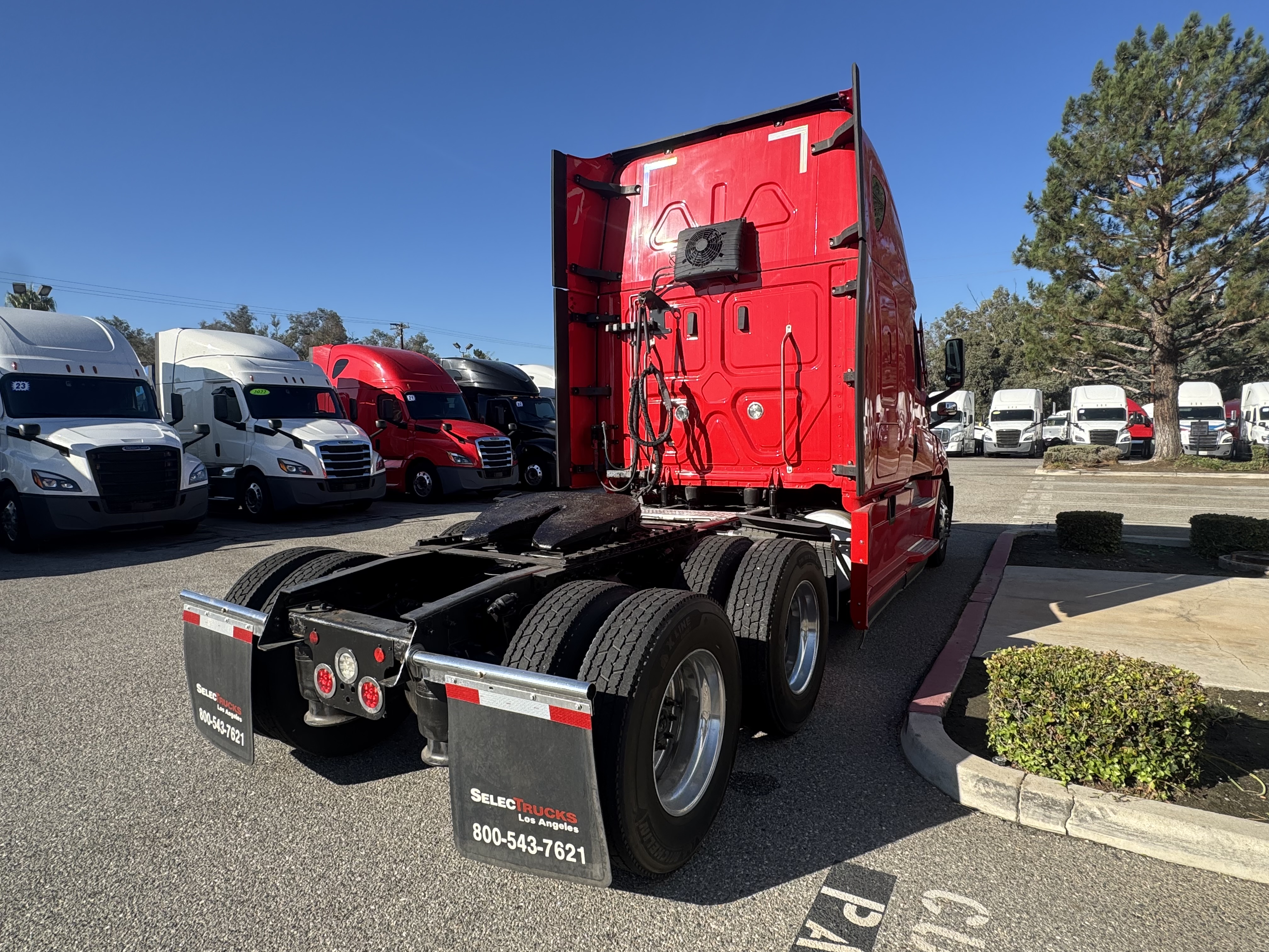 2021 FREIGHTLINER CASCADIA 126SLP - image 6