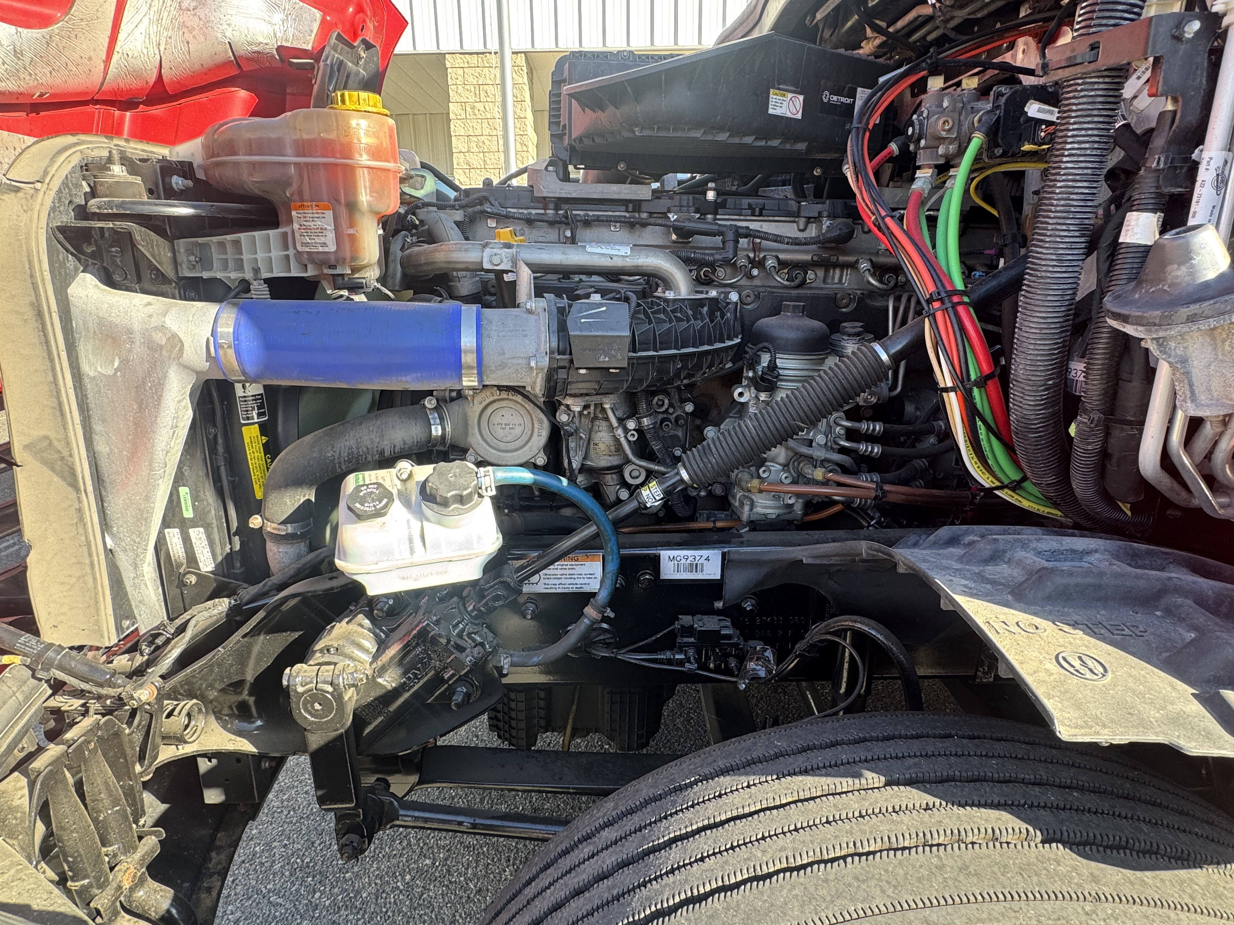 2021 FREIGHTLINER CASCADIA 126SLP - image 10