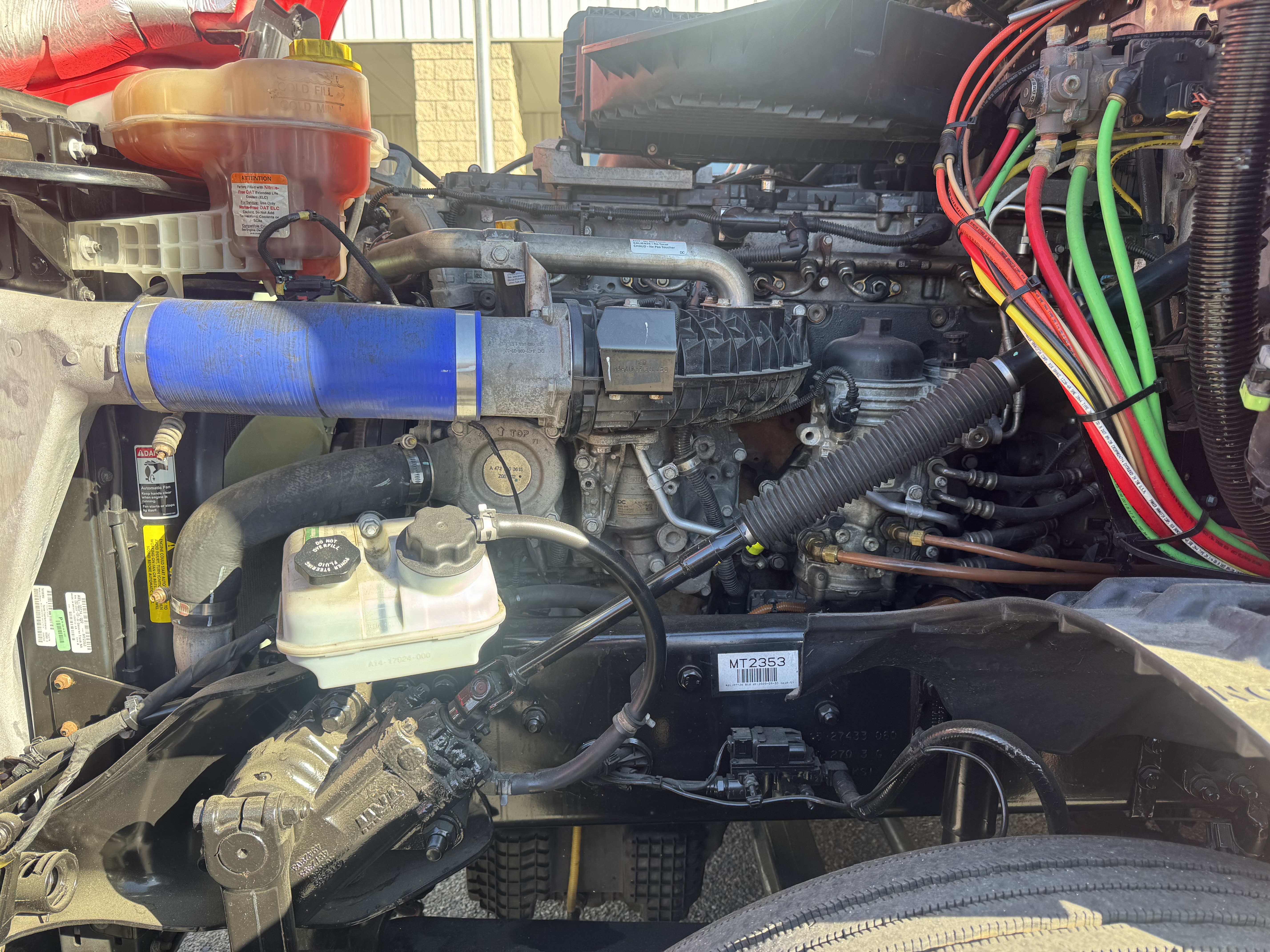 2021 FREIGHTLINER CASCADIA 126SLP - image 10