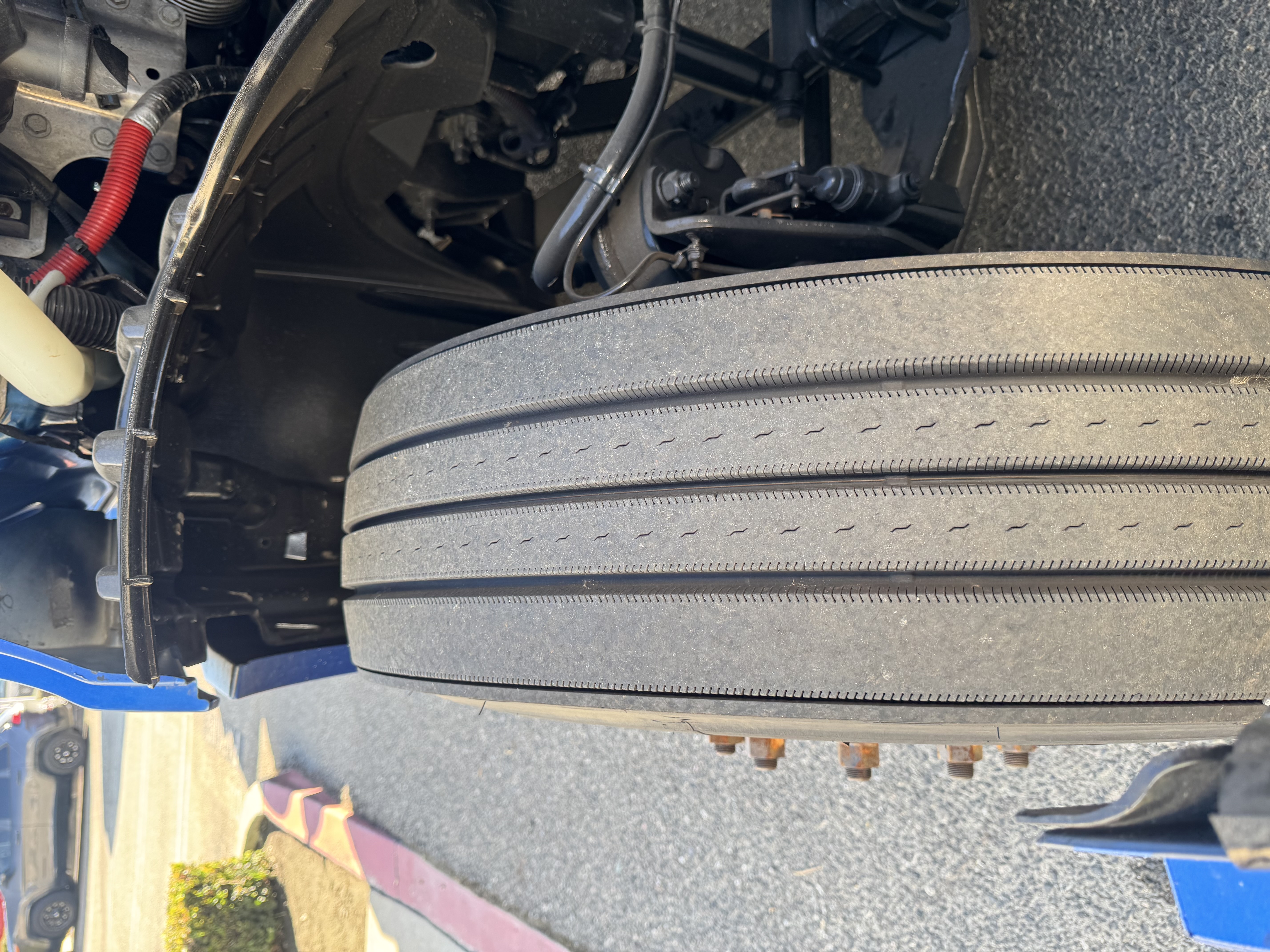 2020 FREIGHTLINER CASCADIA 126SLP - image 13