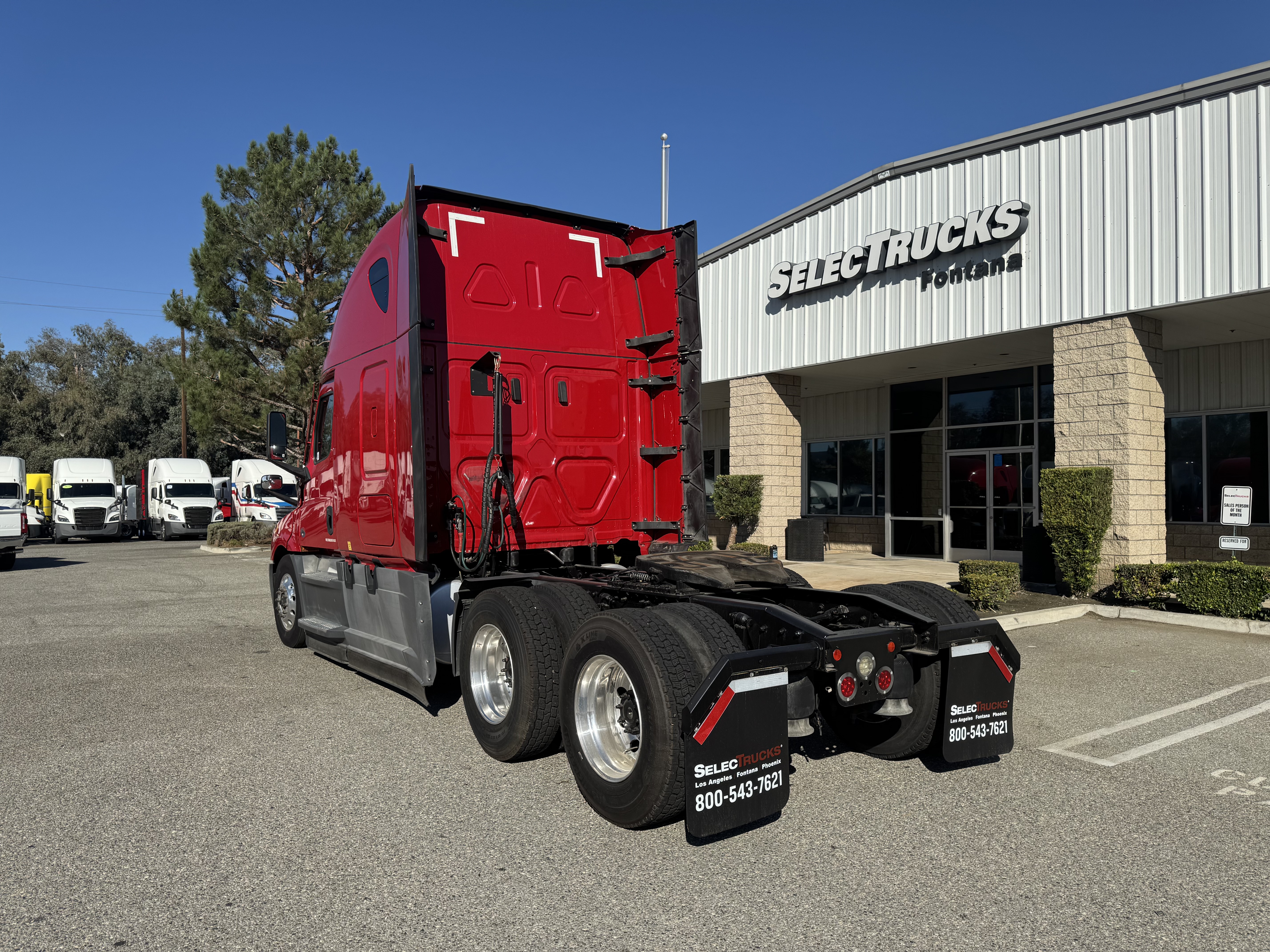 2021 FREIGHTLINER CASCADIA 126SLP - image 4