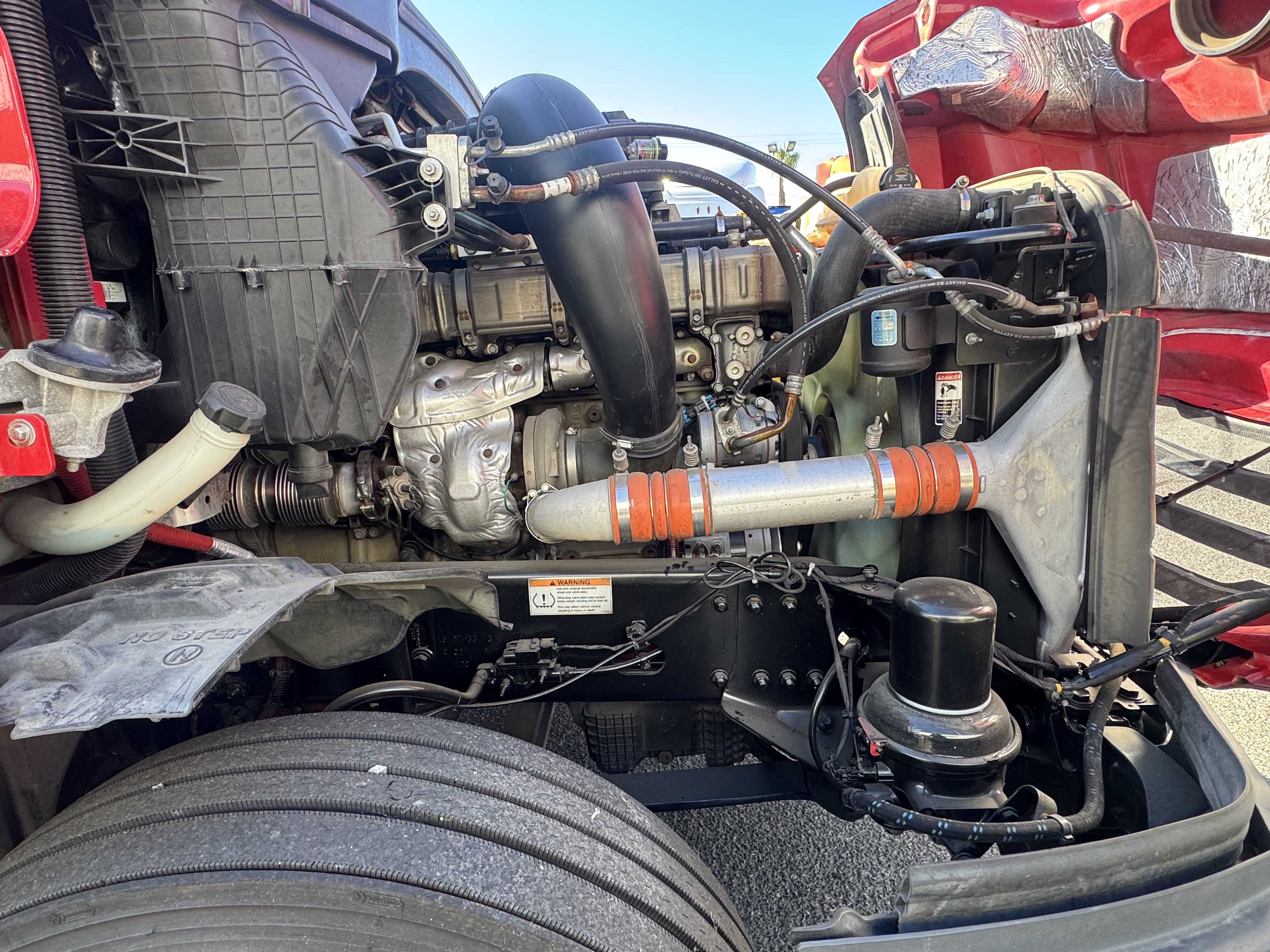 2021 FREIGHTLINER CASCADIA 126SLP - image 9