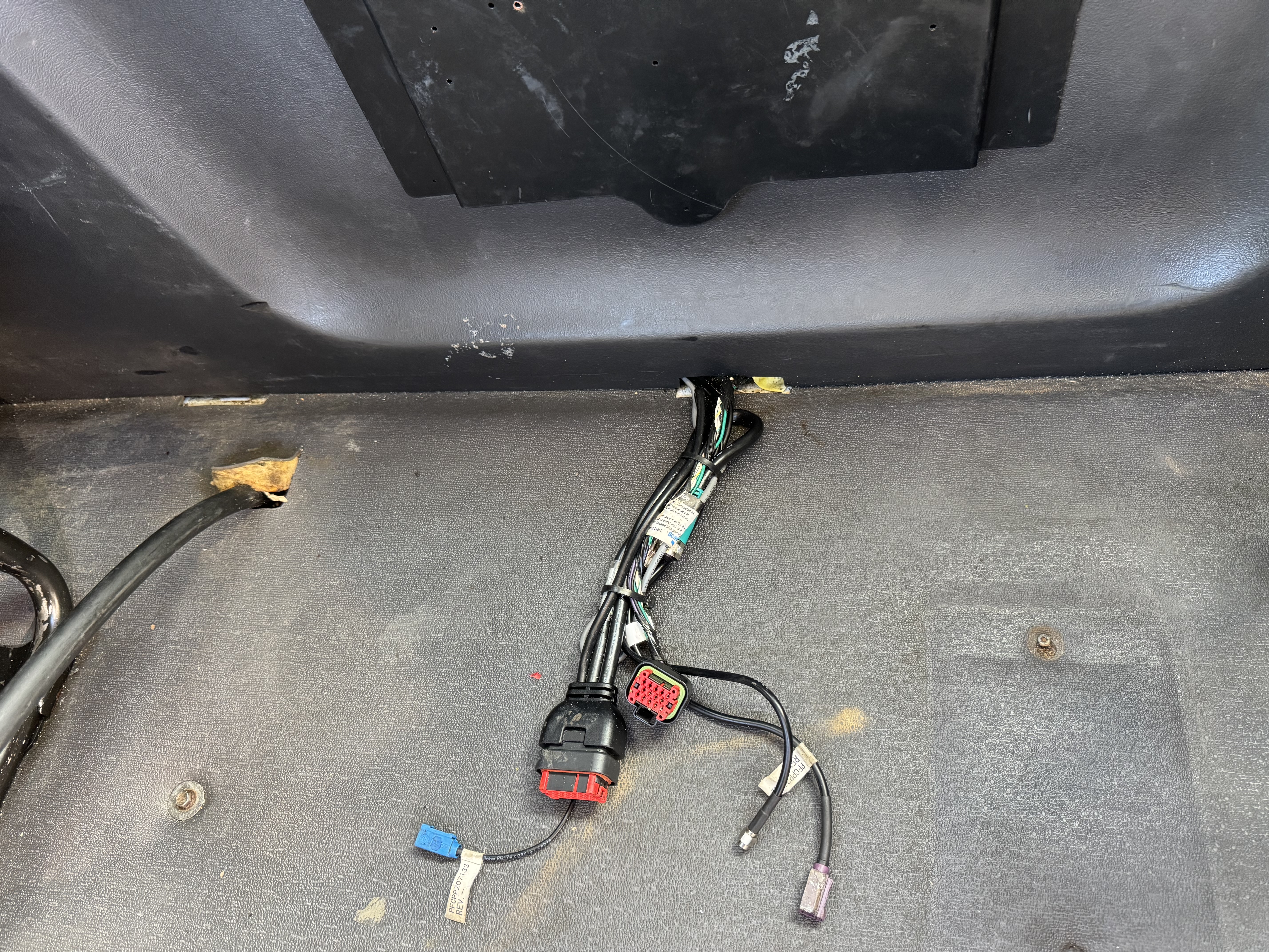 2021 FREIGHTLINER CASCADIA 126DC - image 18