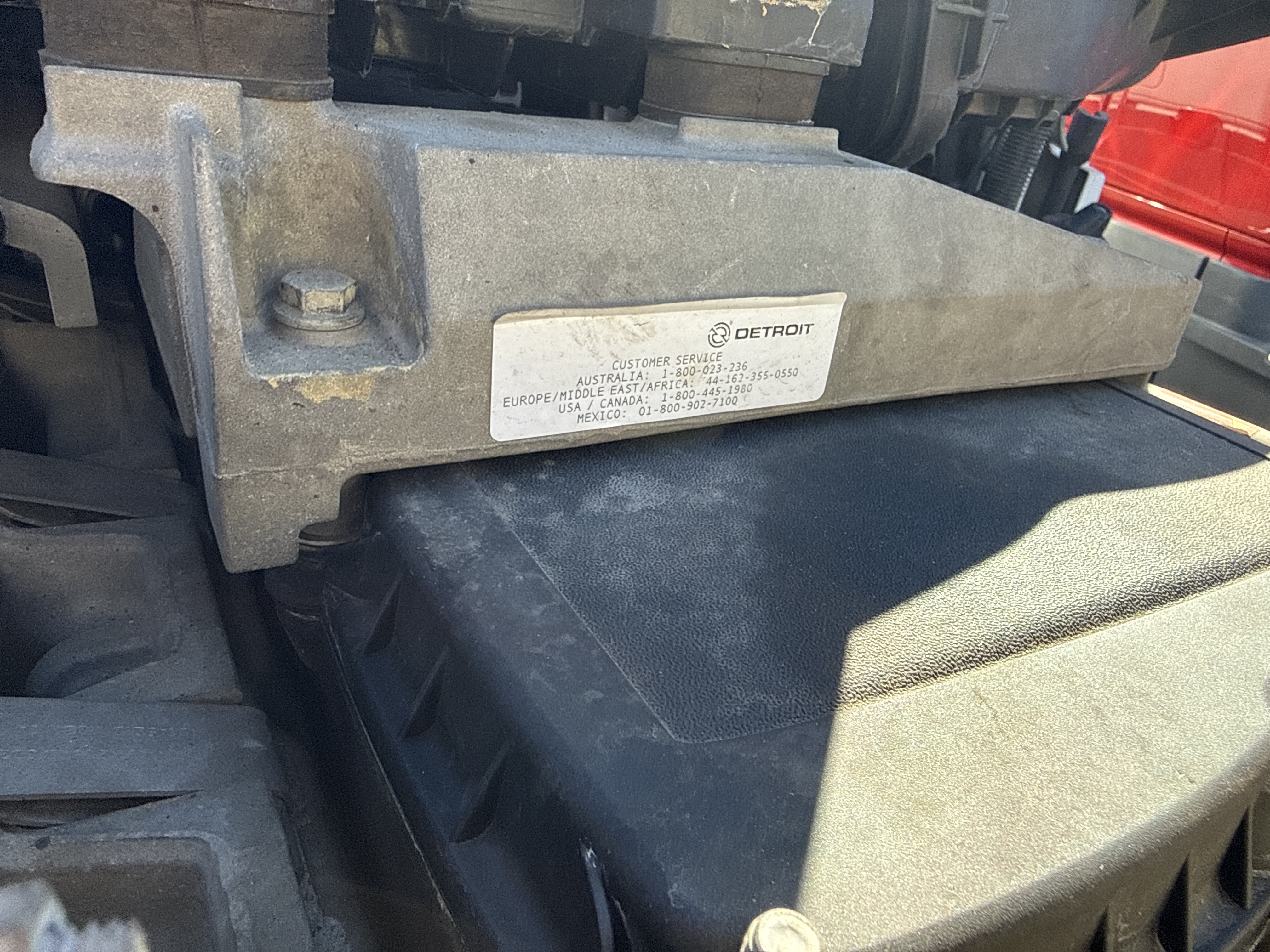 2021 FREIGHTLINER CASCADIA 126SLP - image 14