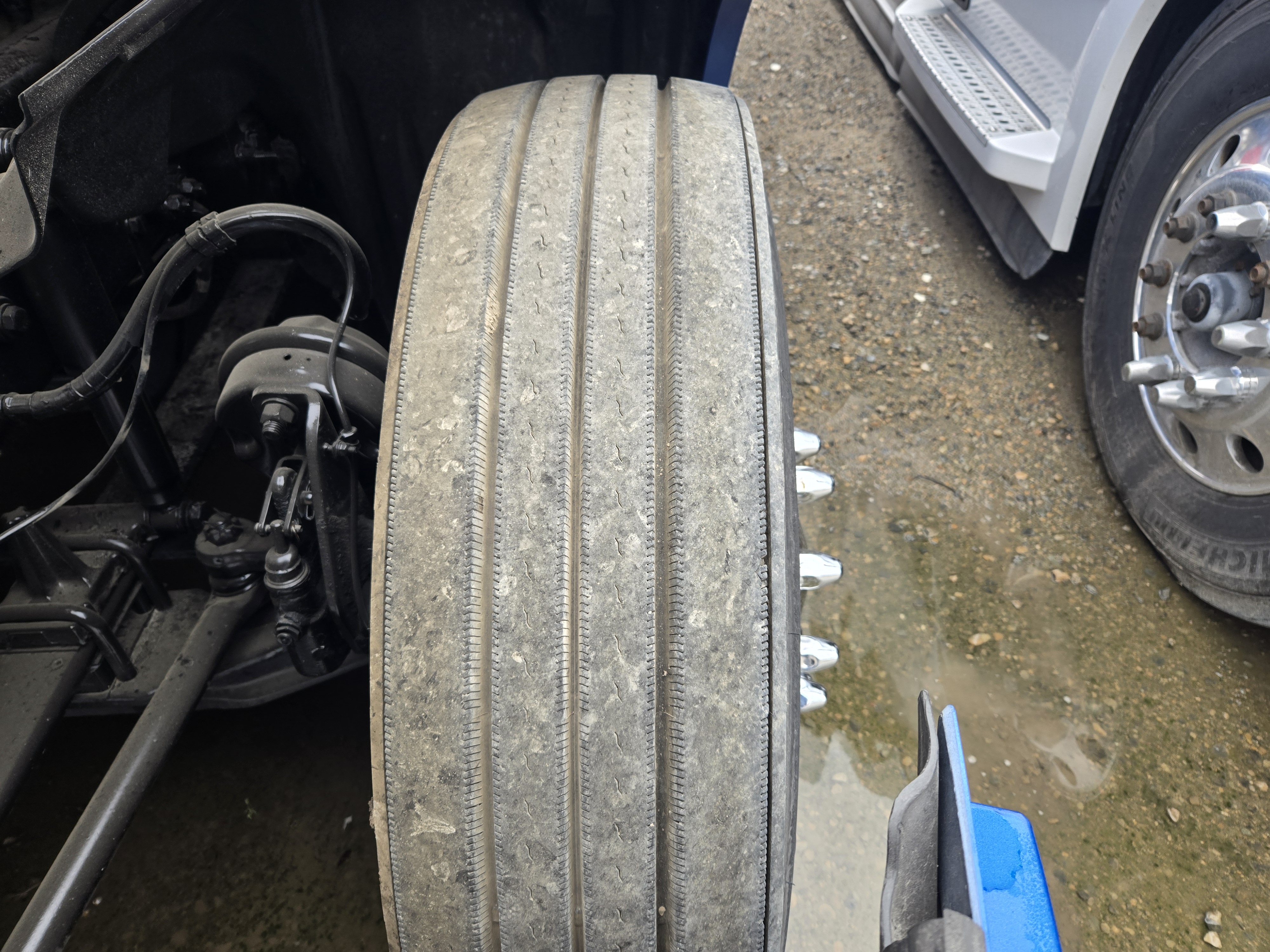 2020 FREIGHTLINER CASCADIA 126SLP - image 11