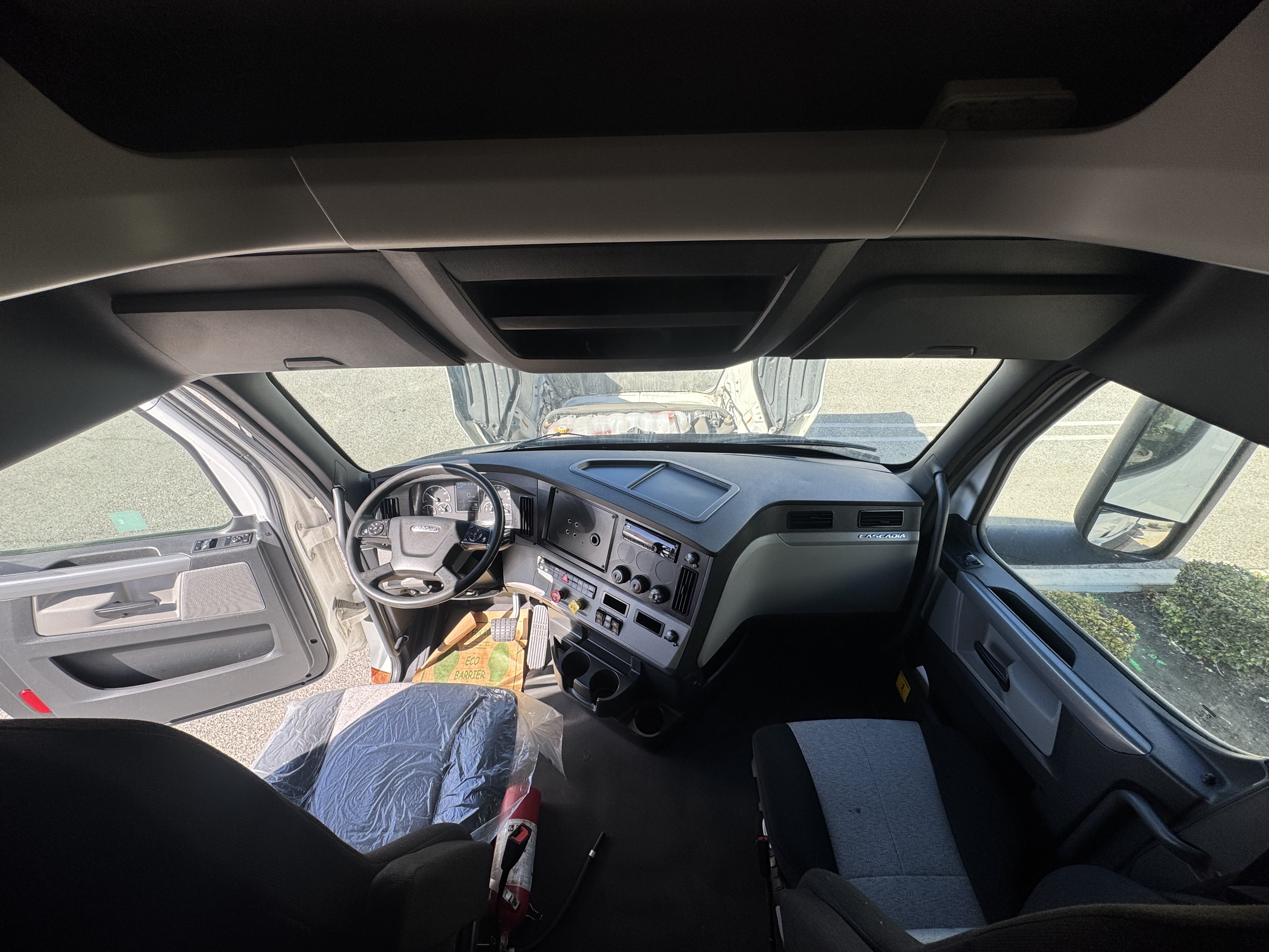 2020 FREIGHTLINER CASCADIA 126SLP - image 17