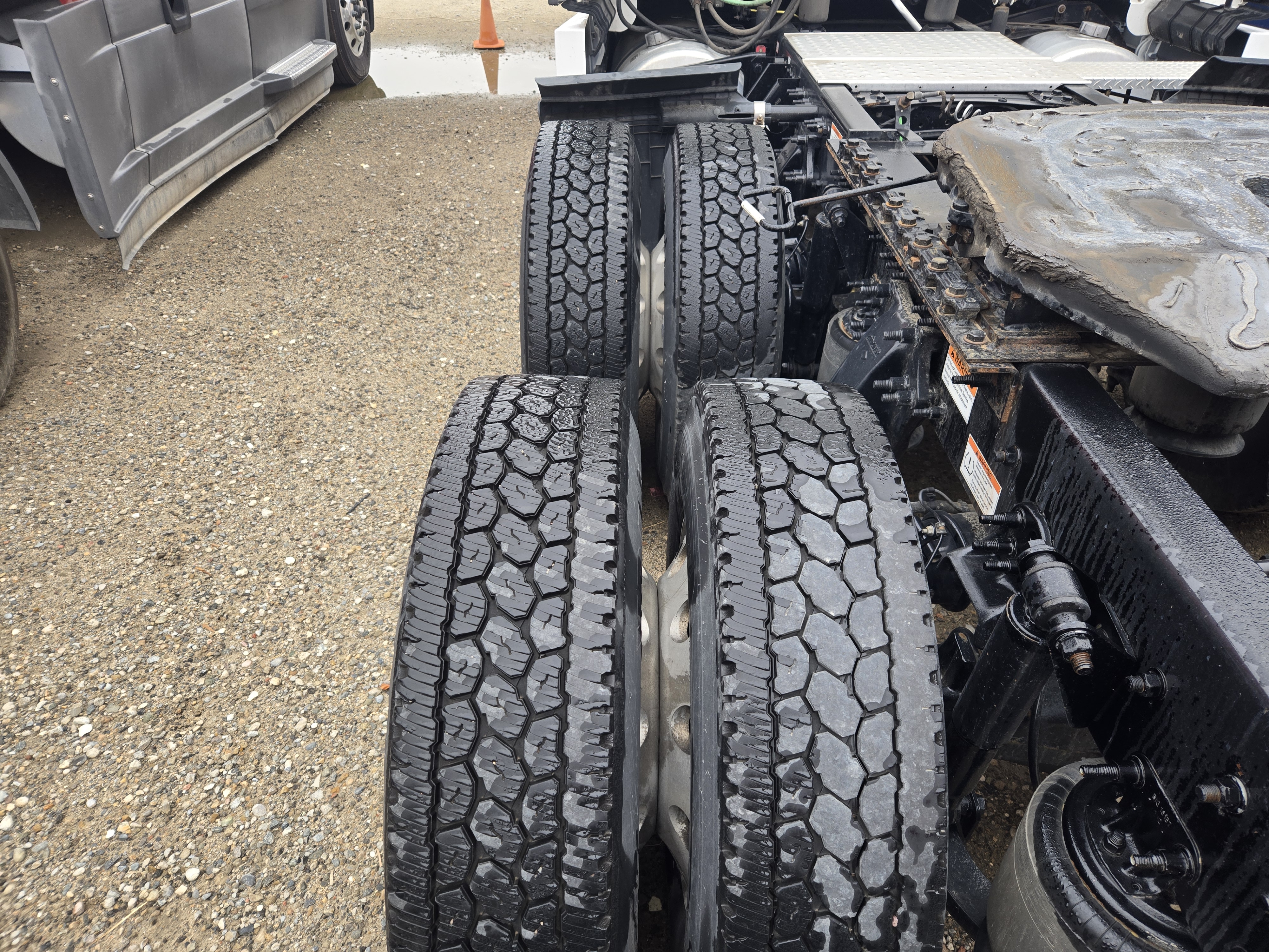 2023 FREIGHTLINER CASCADIA 126SLP - image 15