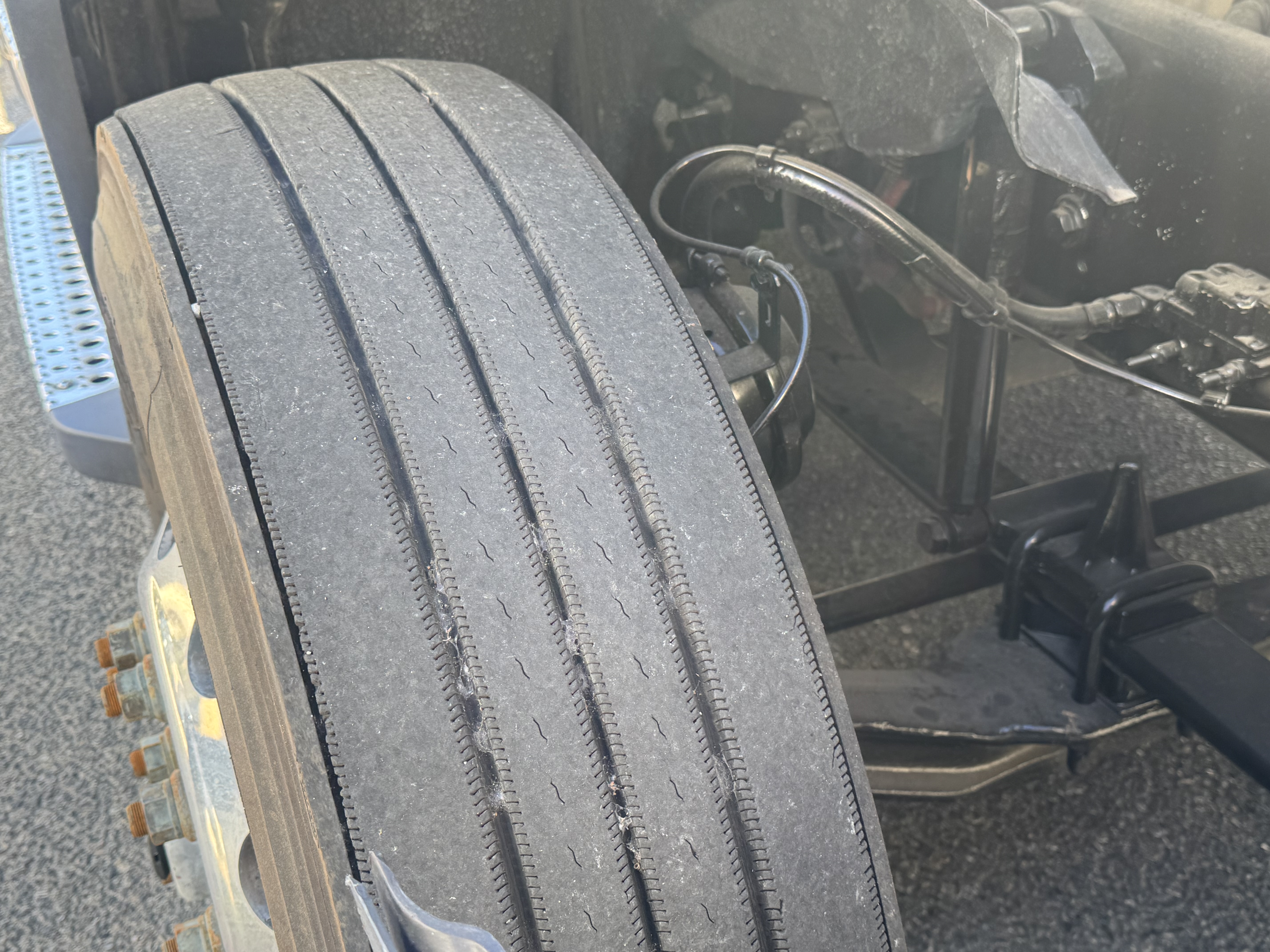 2023 FREIGHTLINER CASCADIA 126SLP - image 24