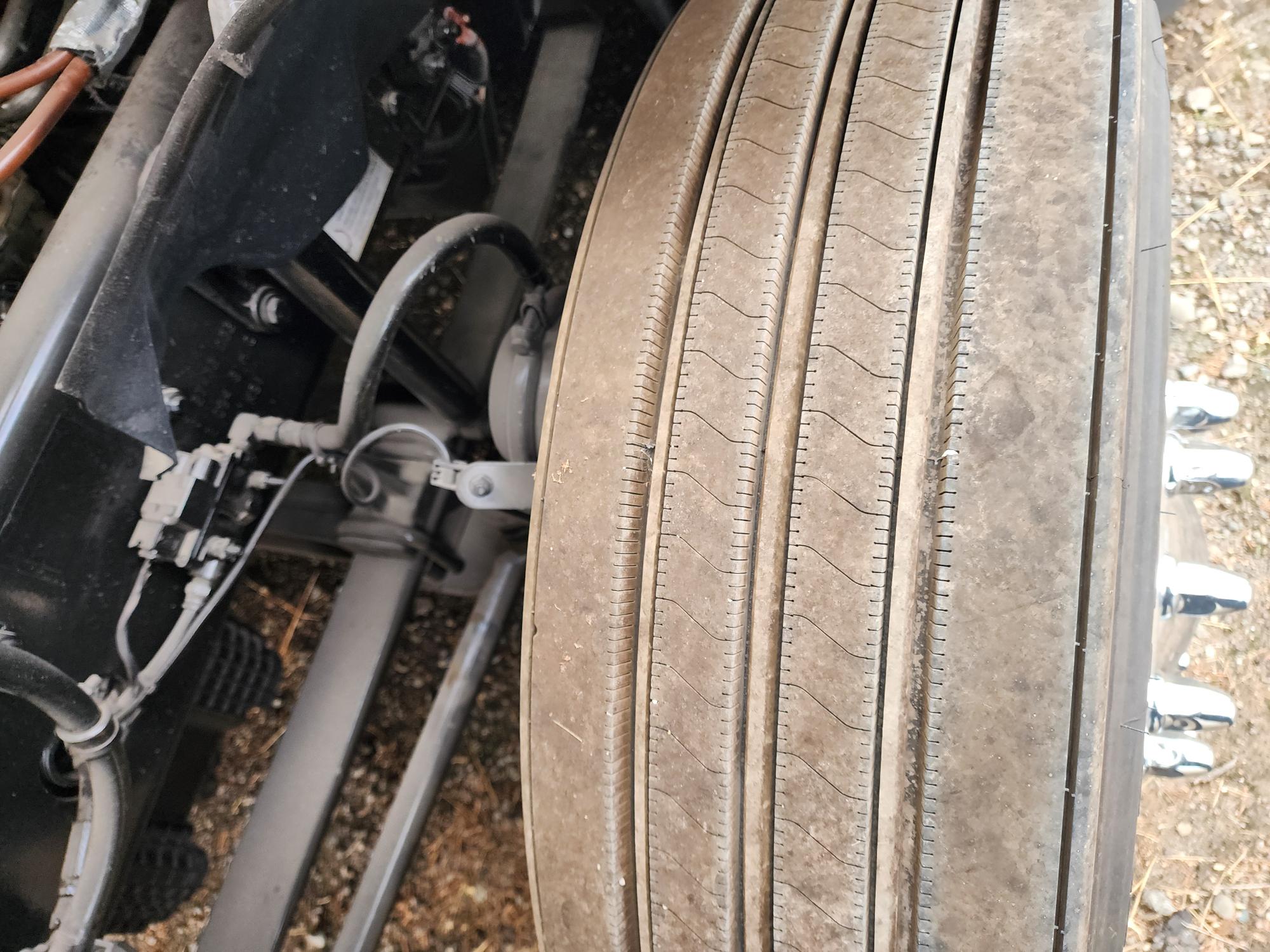 2023 FREIGHTLINER CASCADIA 126SLP - image 12