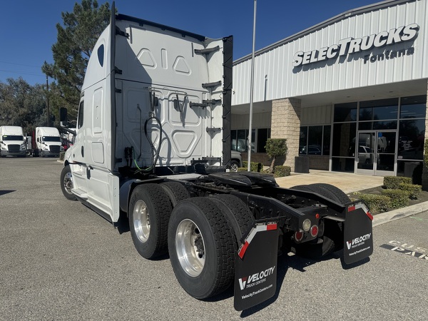 FREIGHTLINER CASCADIA 126SLP 2020