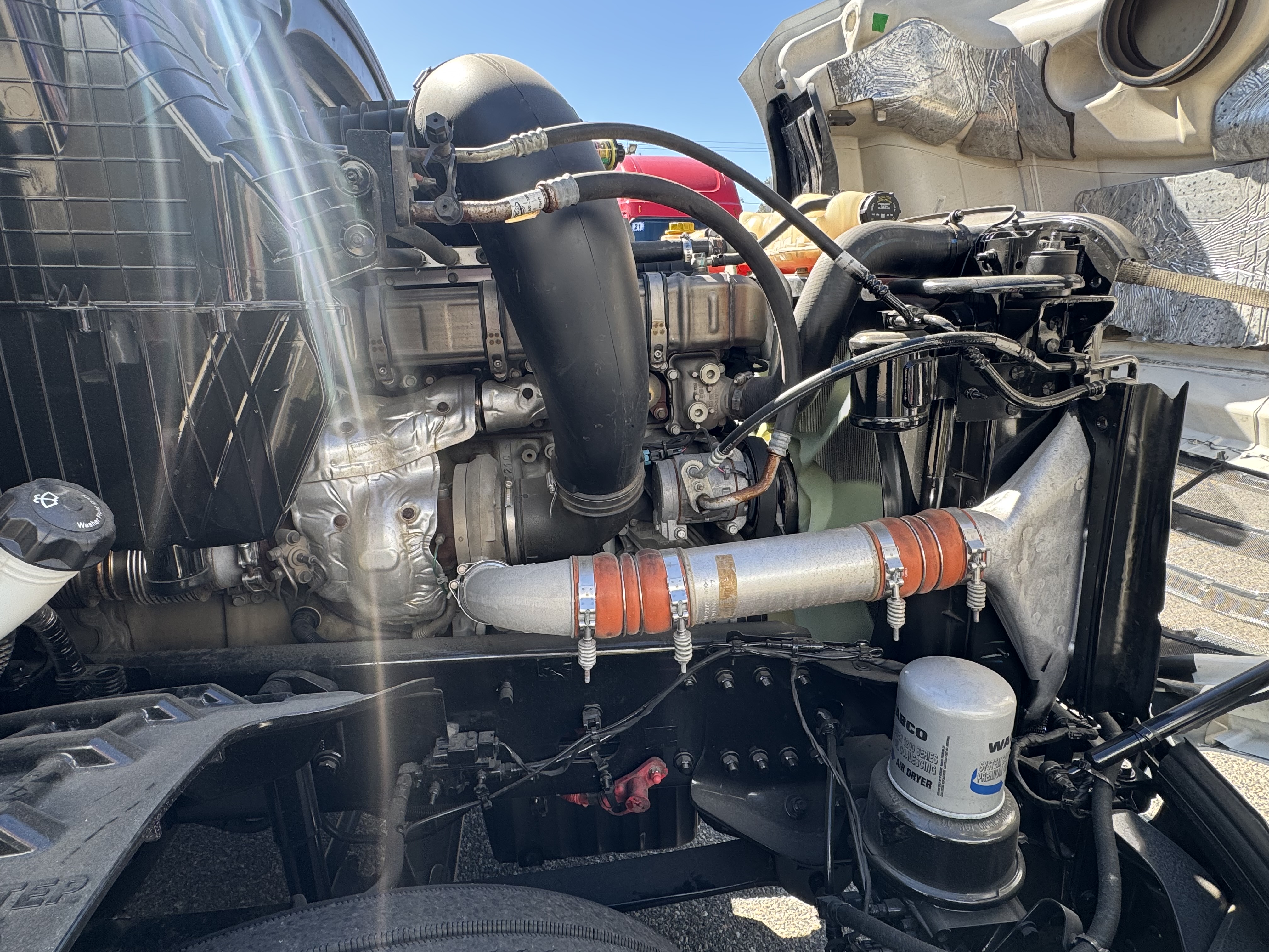 2020 FREIGHTLINER CASCADIA 126SLP - image 9