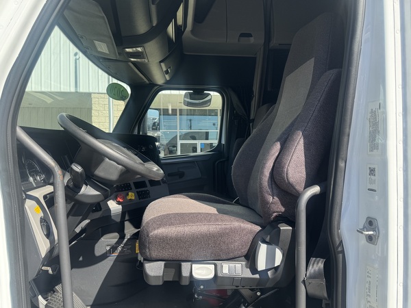 FREIGHTLINER CASCADIA 126SLP 2020