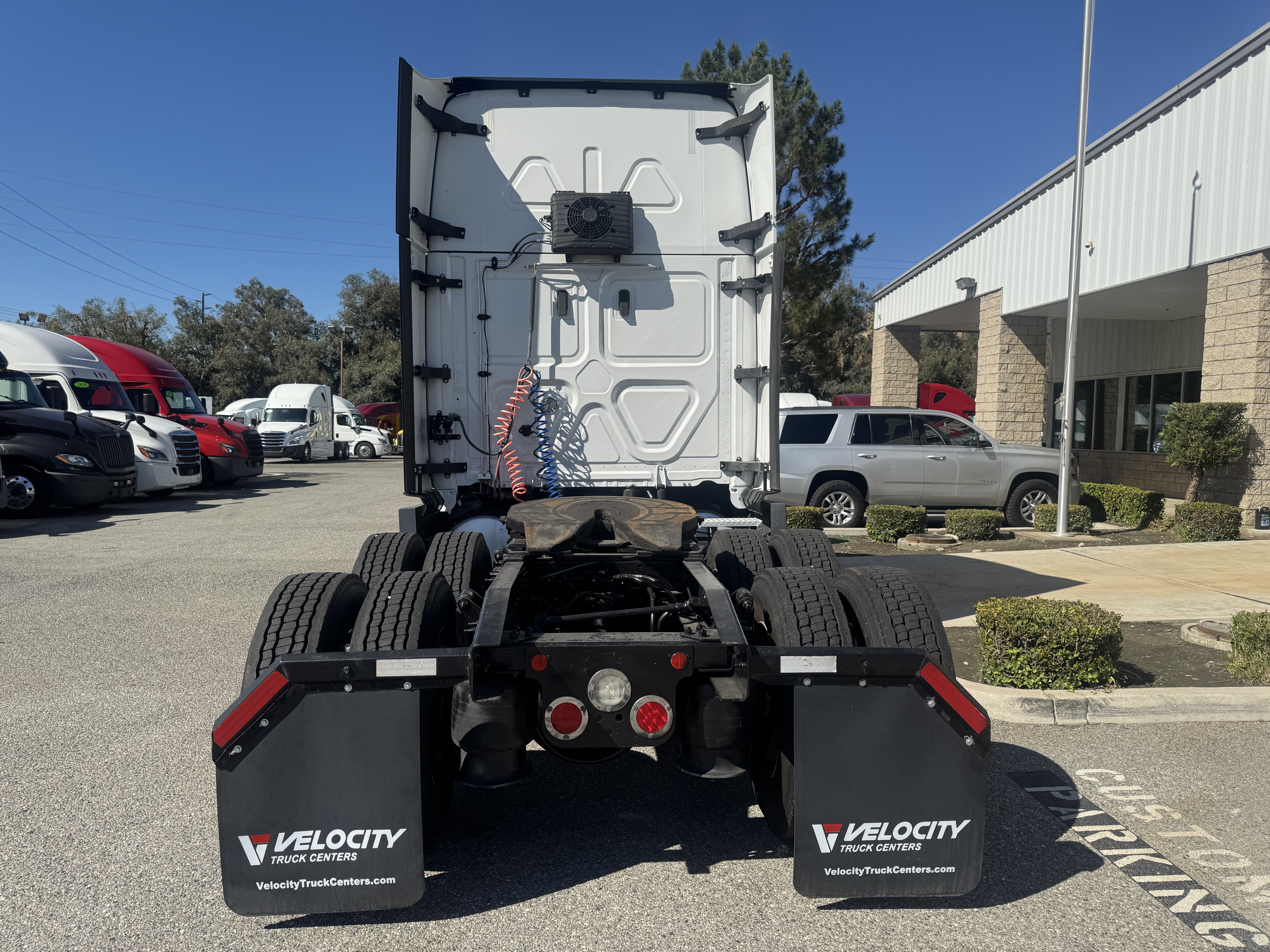 2021 FREIGHTLINER CASCADIA 126SLP - image 5