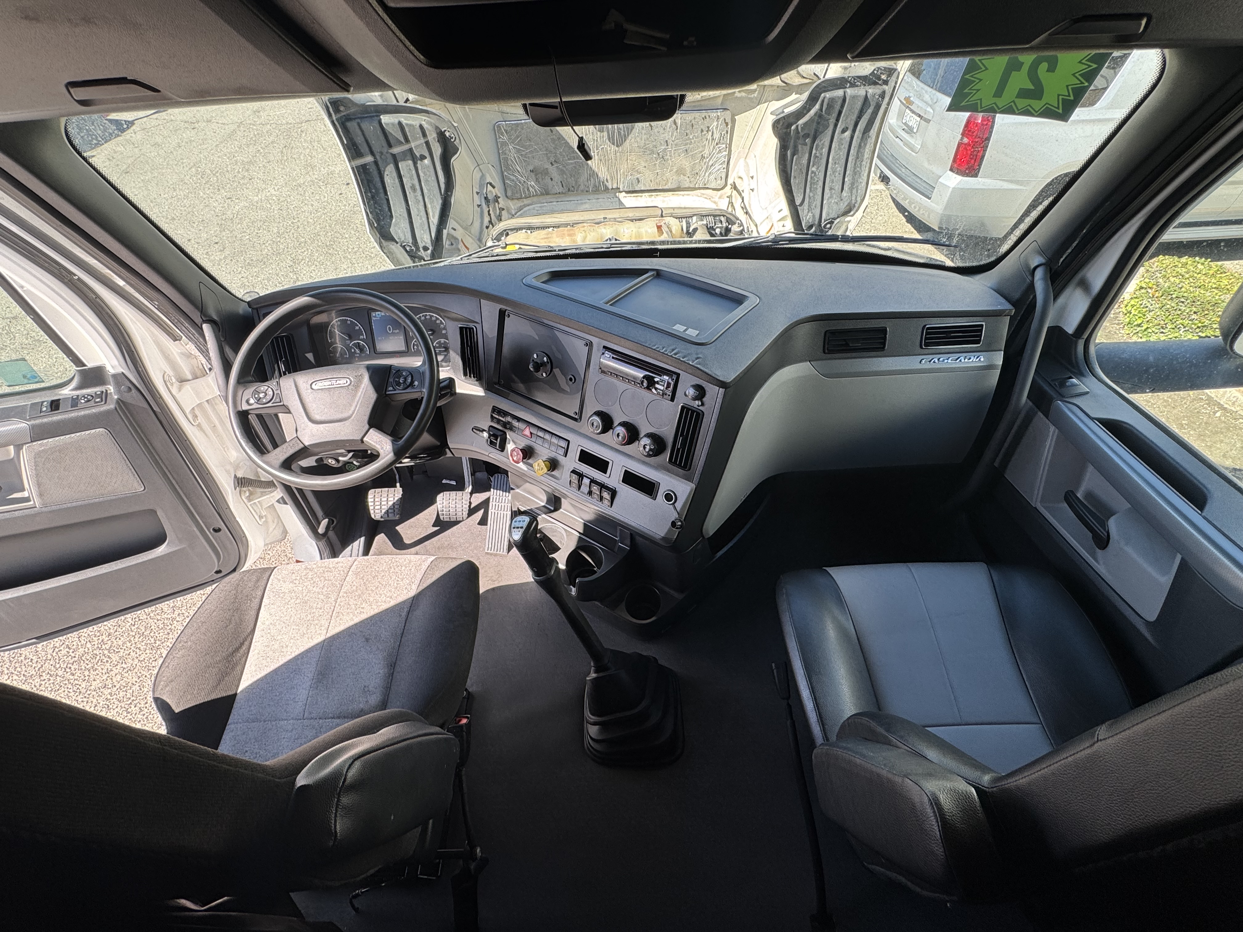 2021 FREIGHTLINER CASCADIA 126SLP - image 18