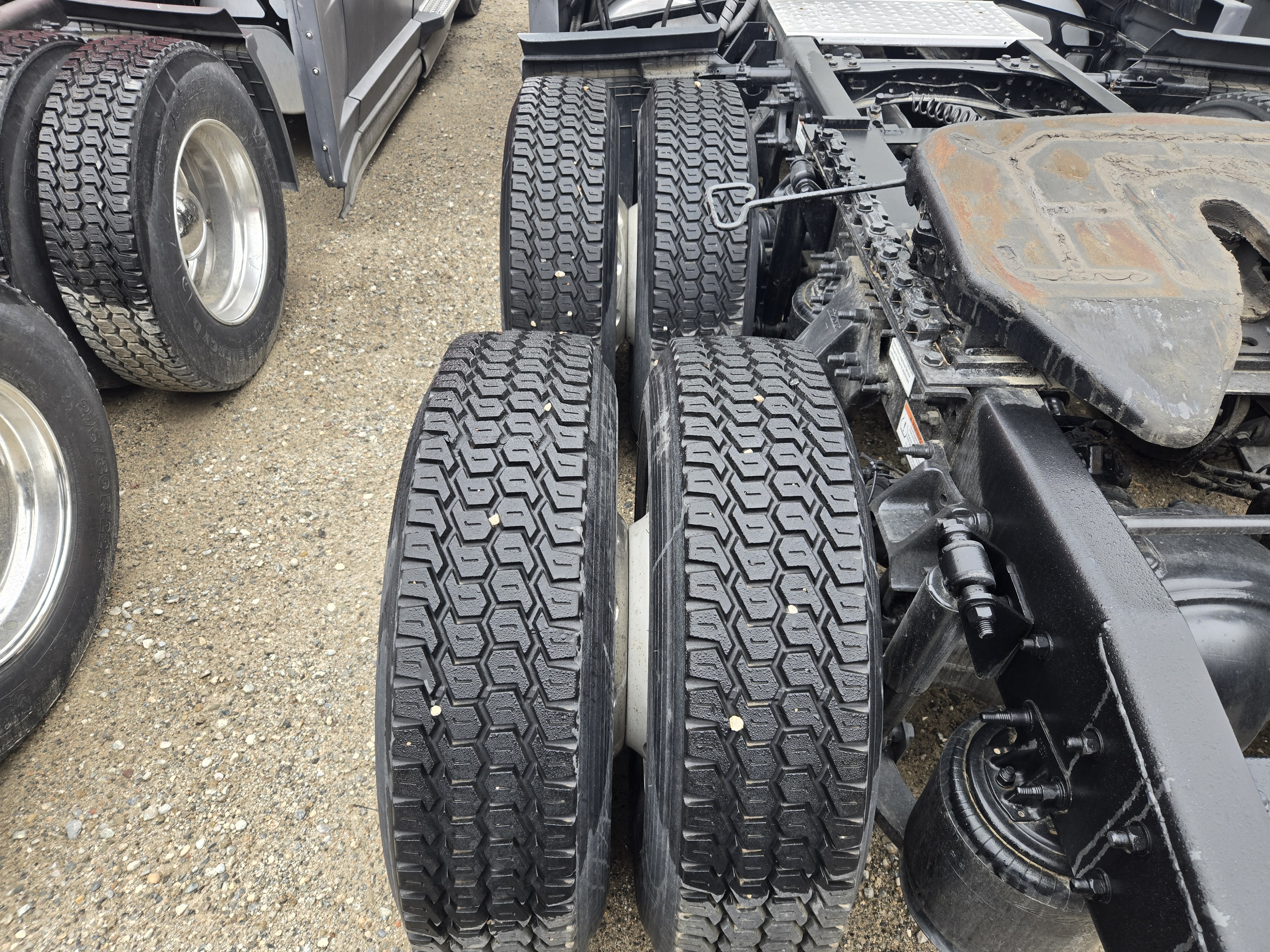 2023 FREIGHTLINER CASCADIA 126SLP - image 13