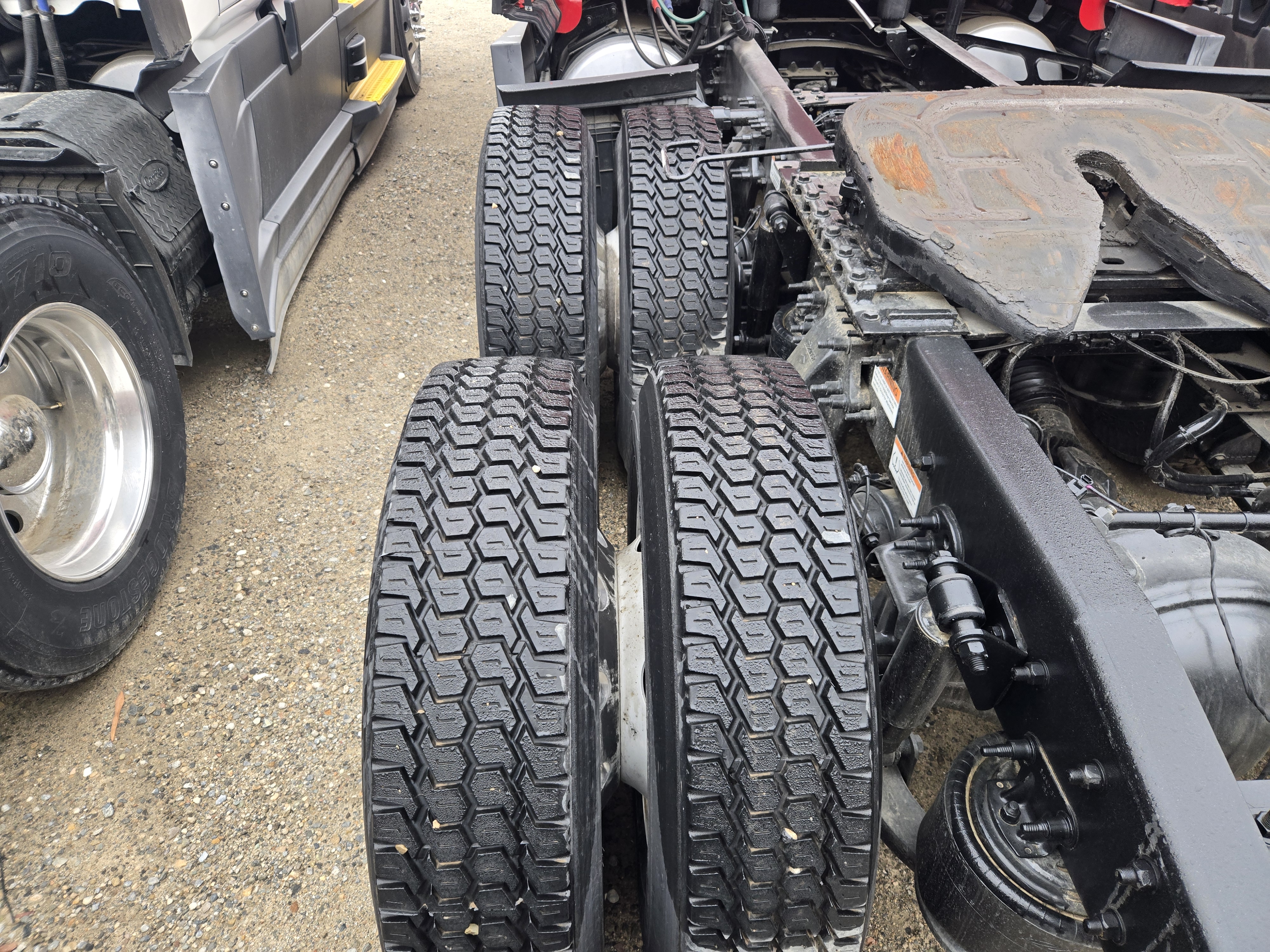 2021 FREIGHTLINER CASCADIA 126SLP - image 13