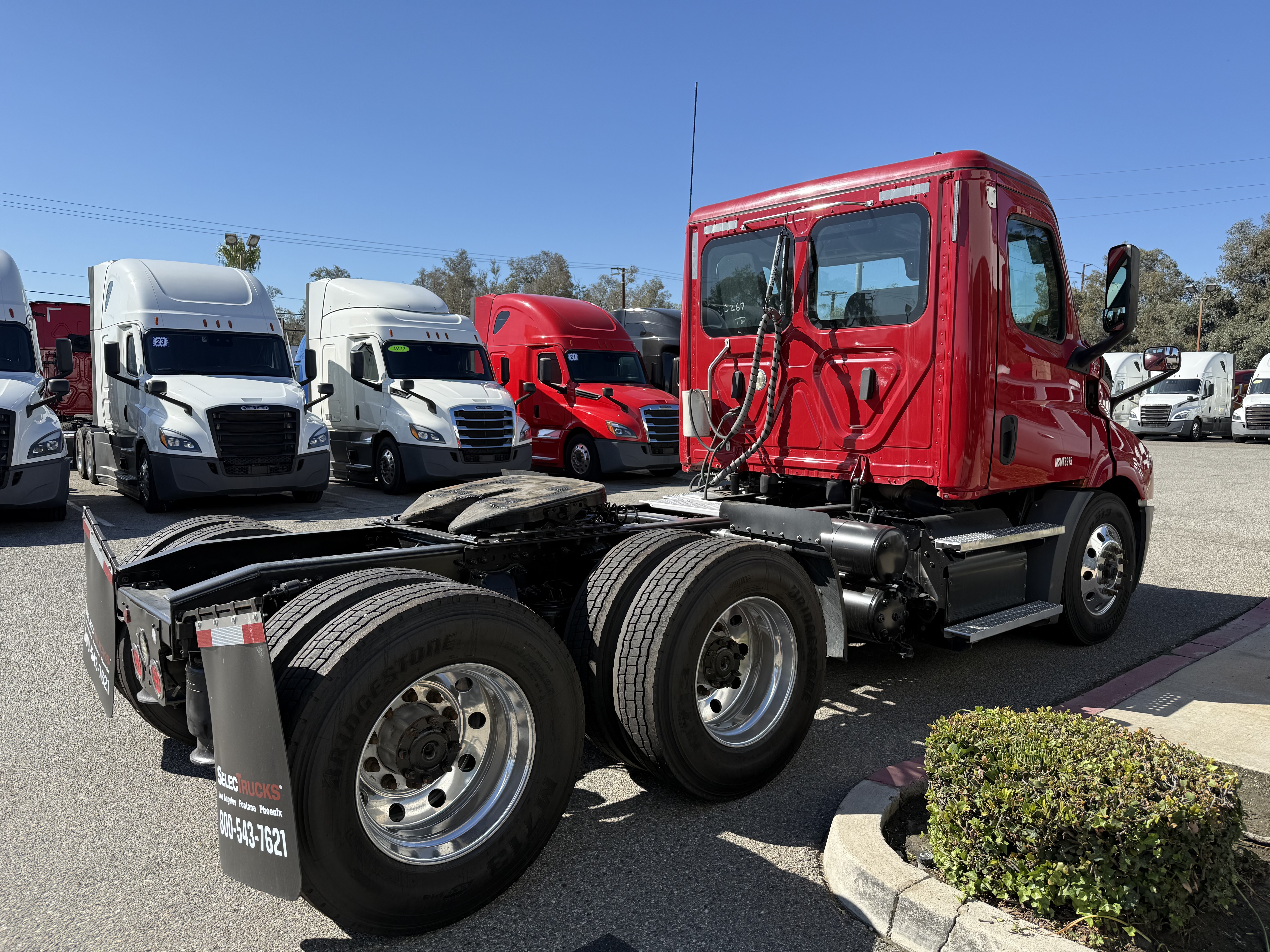 2021 FREIGHTLINER CASCADIA 116DC - image 7
