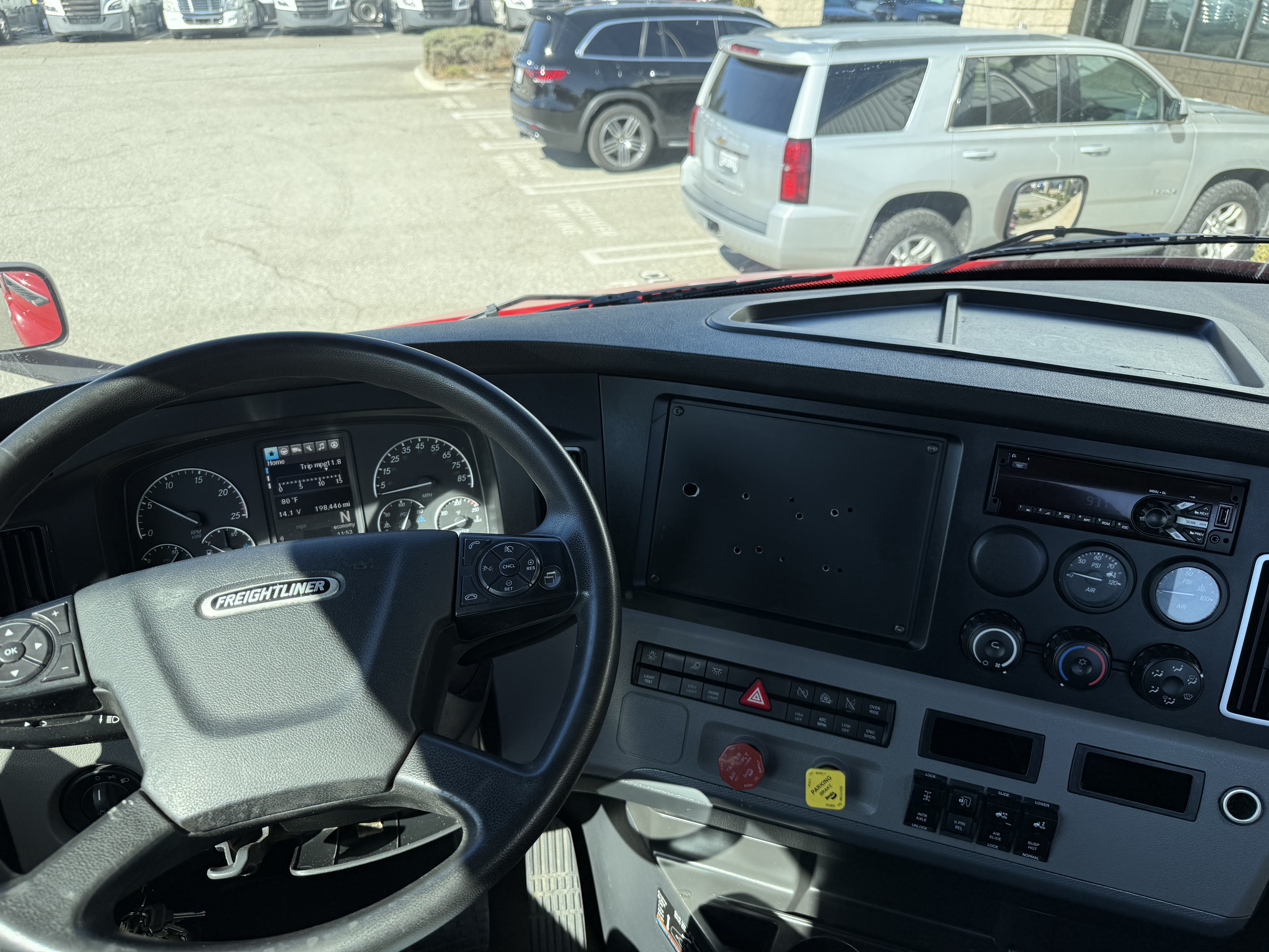 2021 FREIGHTLINER CASCADIA 116DC - image 18