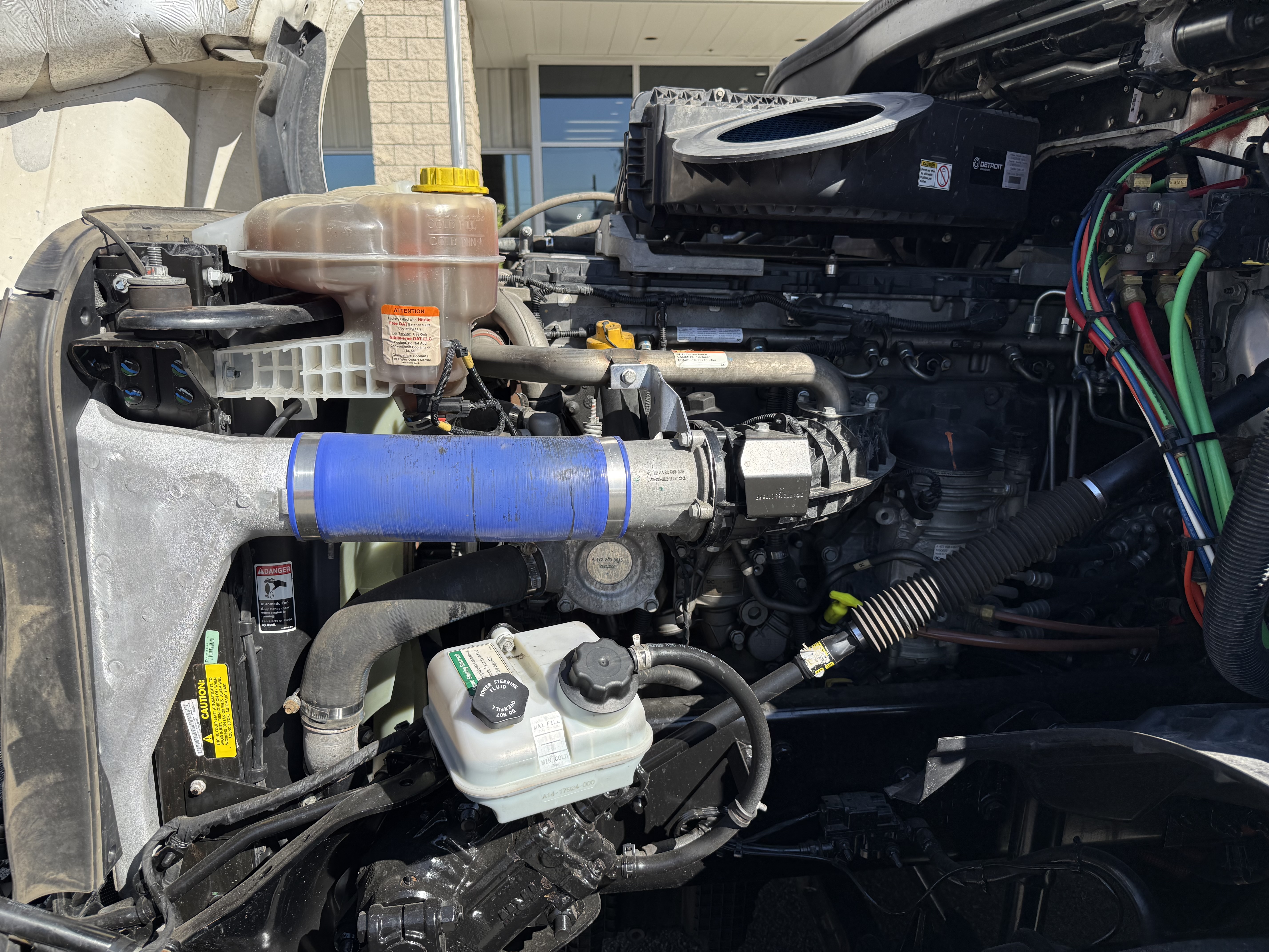 2021 FREIGHTLINER CASCADIA 126SLP - image 11