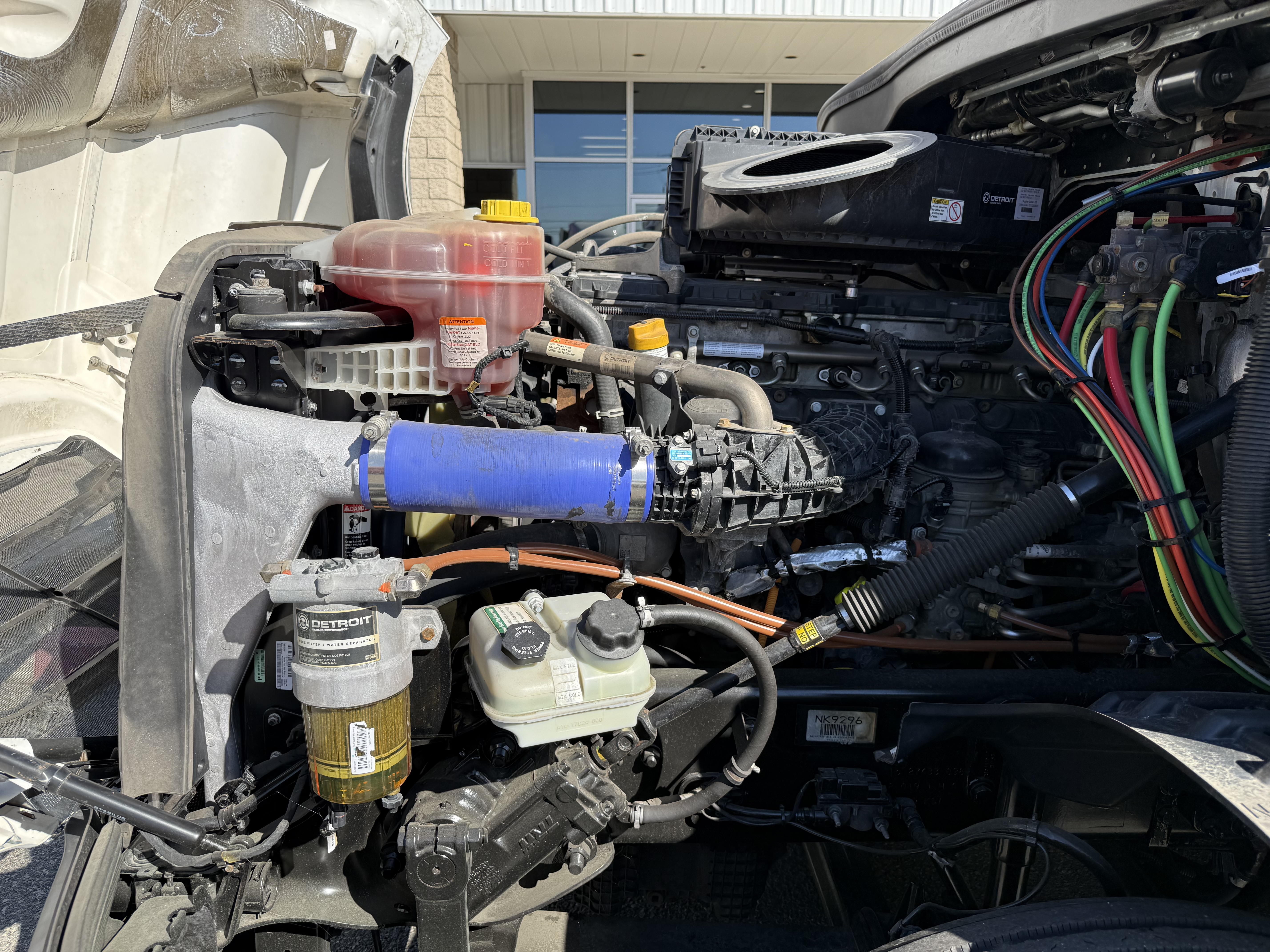 2023 FREIGHTLINER CASCADIA 126SLP - image 11