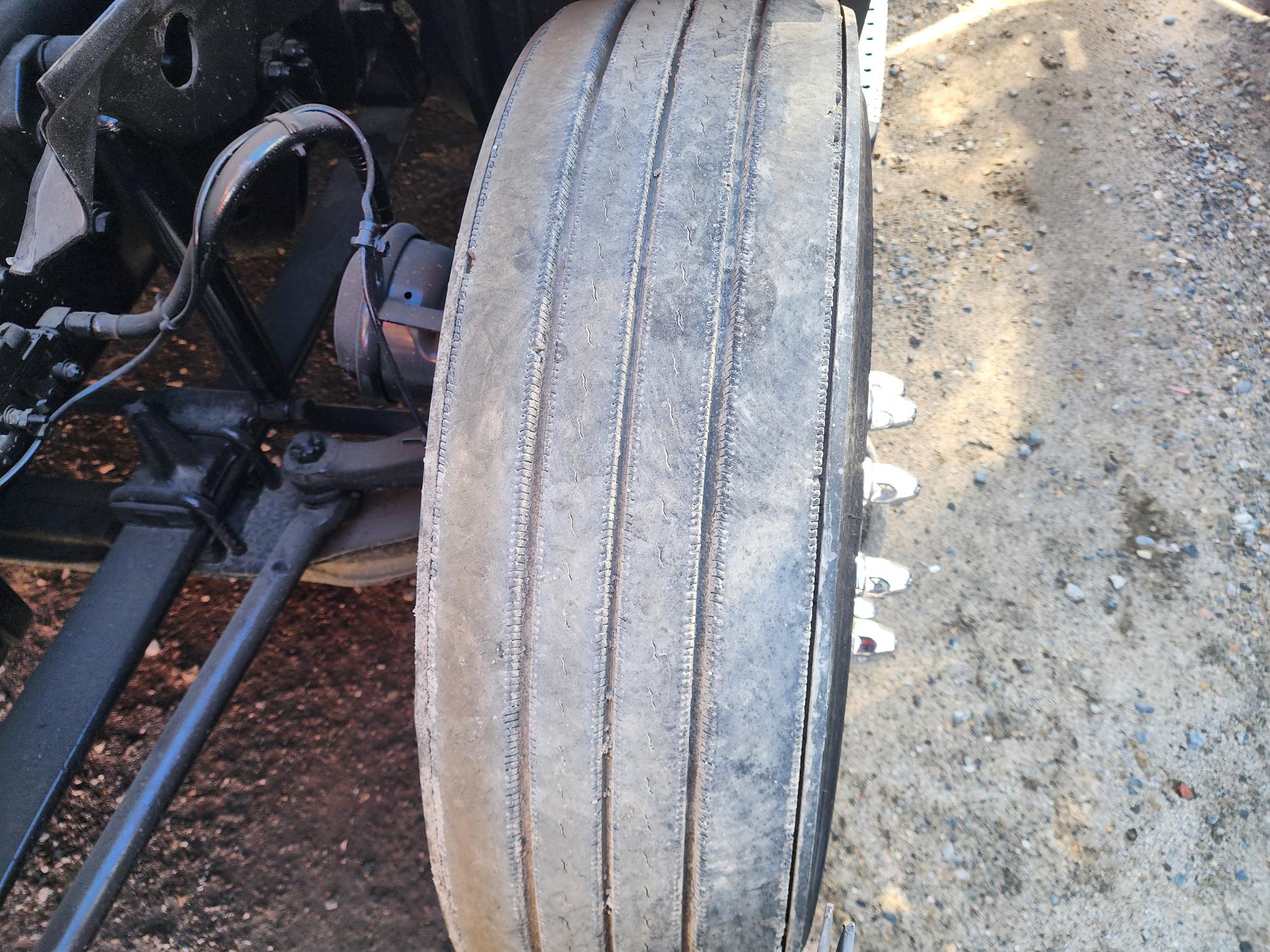 2020 FREIGHTLINER CASCADIA 126SLP - image 13