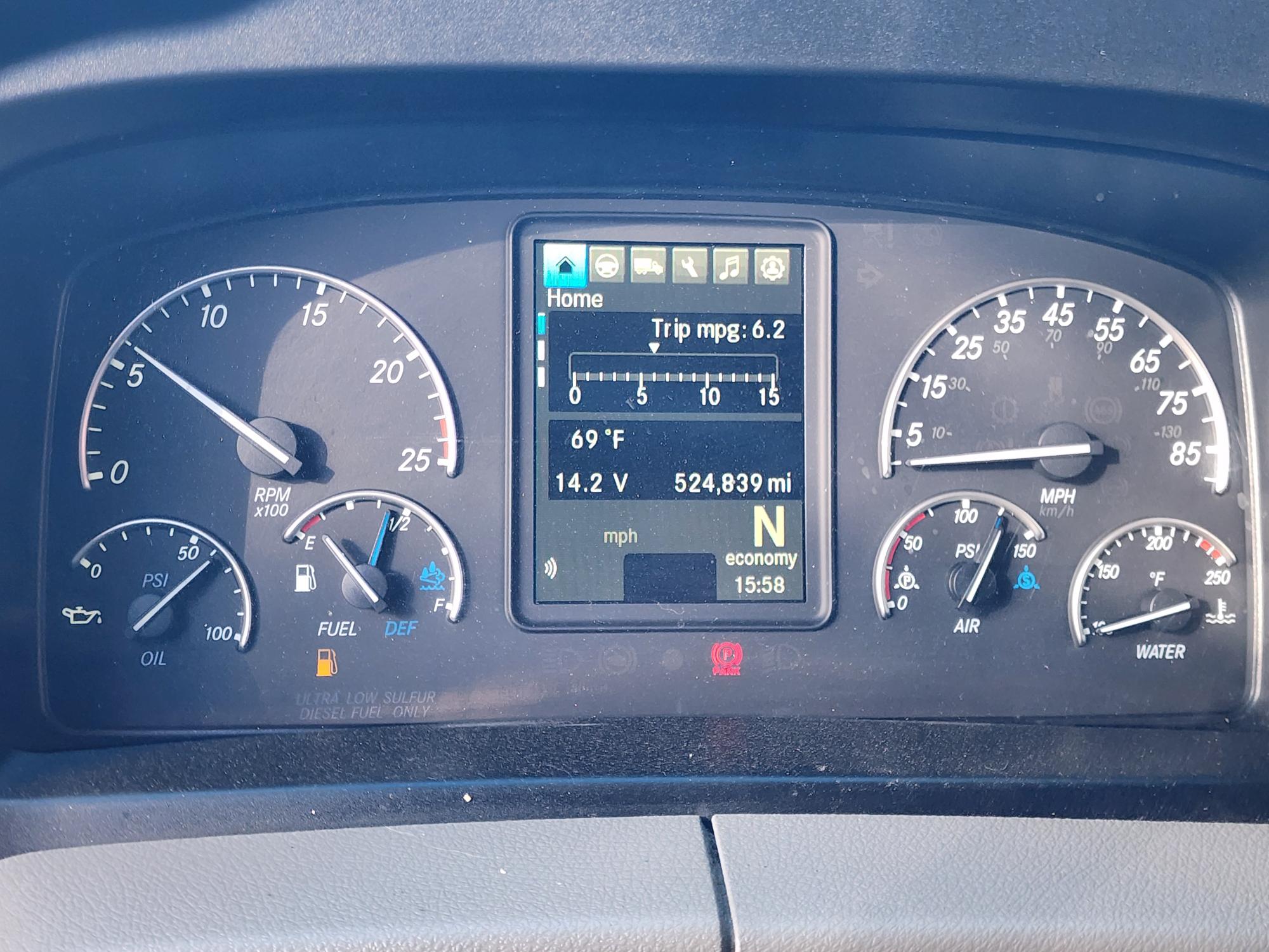 2021 FREIGHTLINER CASCADIA 126SLP - image 15