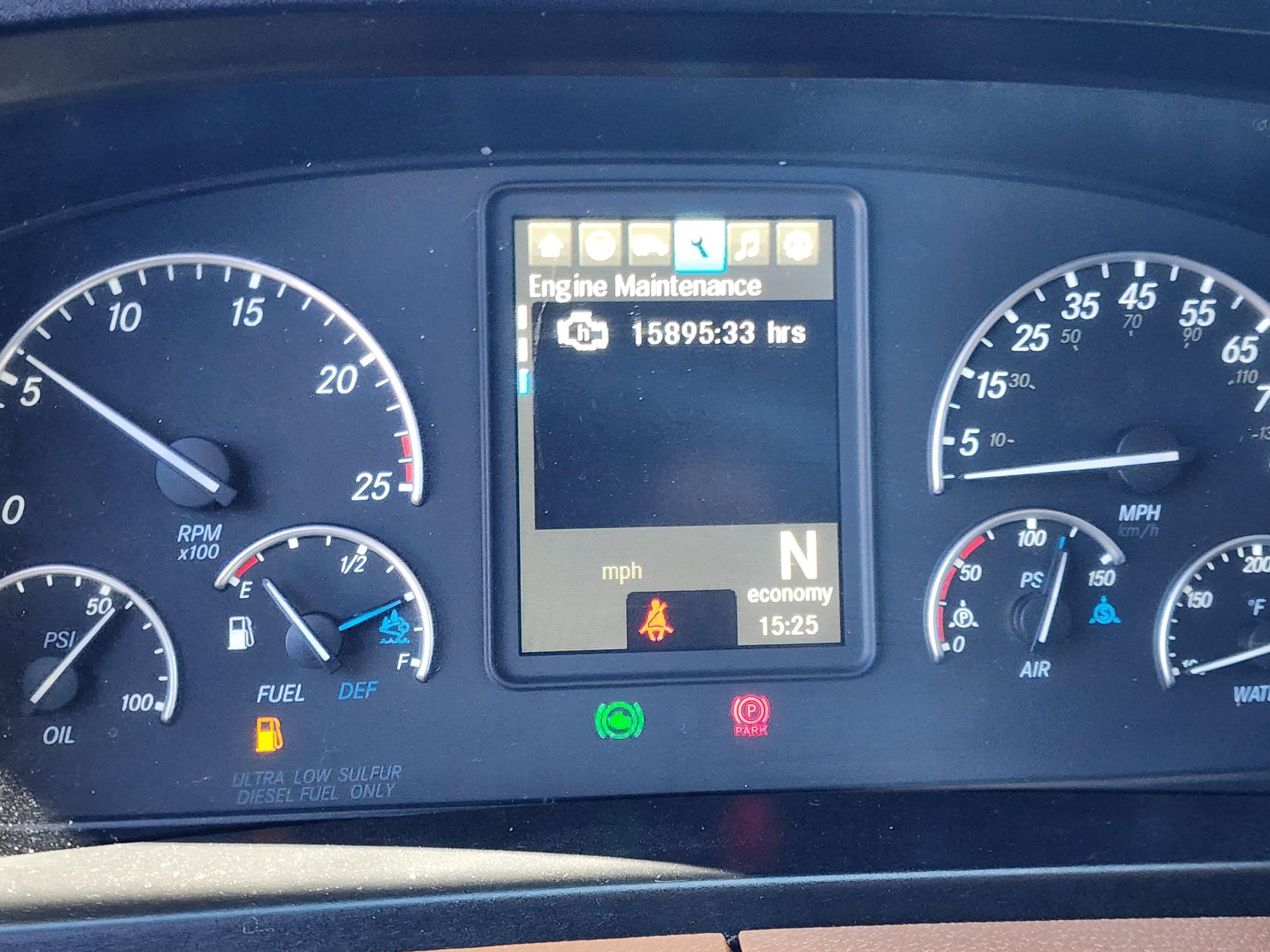 2020 FREIGHTLINER CASCADIA 126SLP - image 15