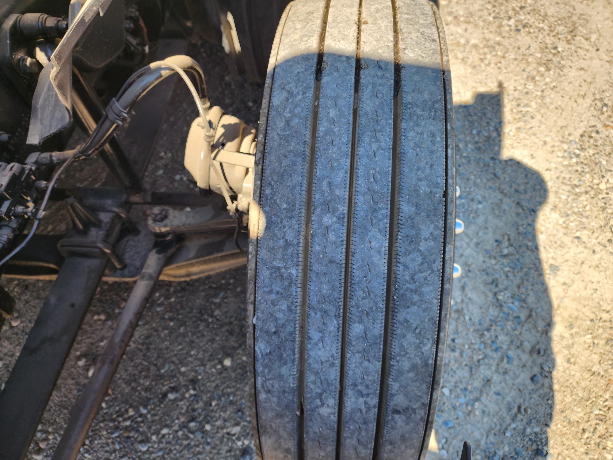 2020 FREIGHTLINER CASCADIA 126SLP - image 12