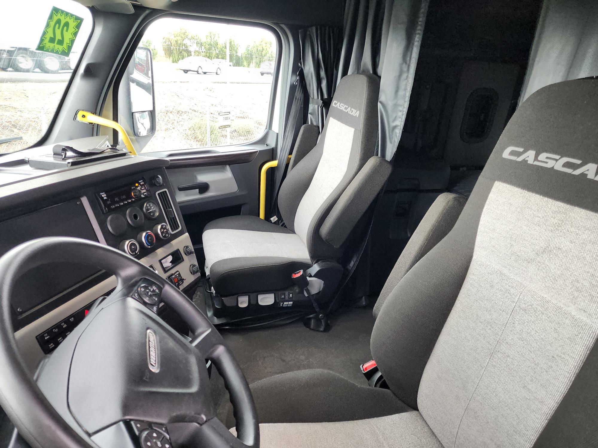 2022 FREIGHTLINER CASCADIA 126SLP - image 16