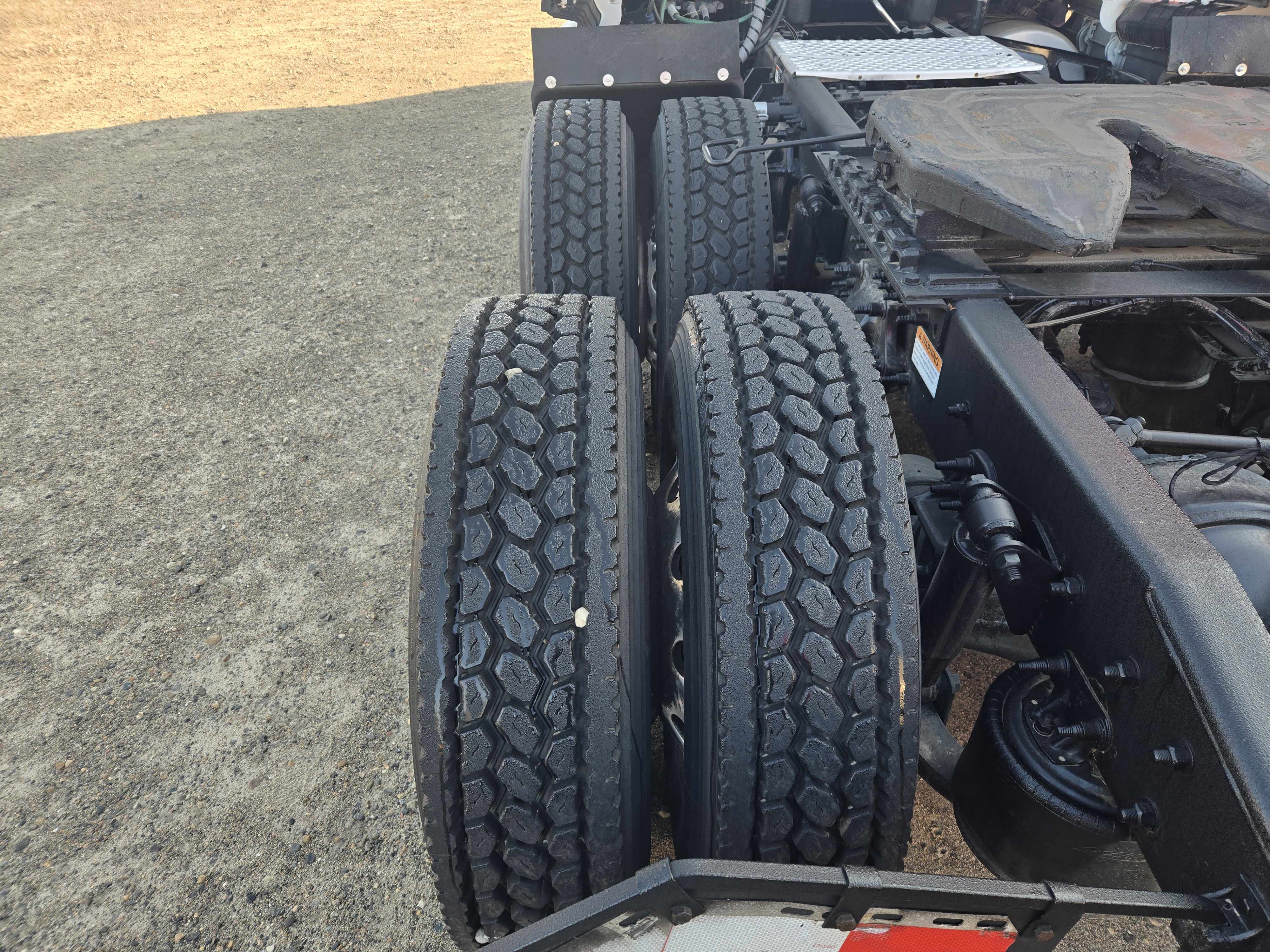 2020 FREIGHTLINER CASCADIA 126SLP - image 13