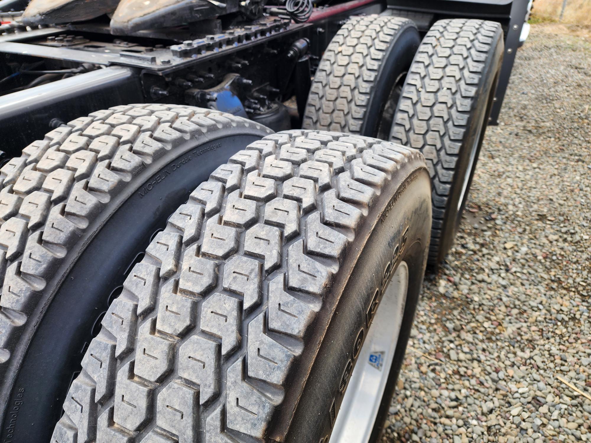 2020 FREIGHTLINER CASCADIA 126SLP - image 22