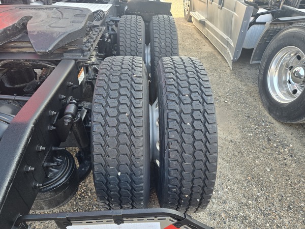 FREIGHTLINER CASCADIA 126SLP 2019