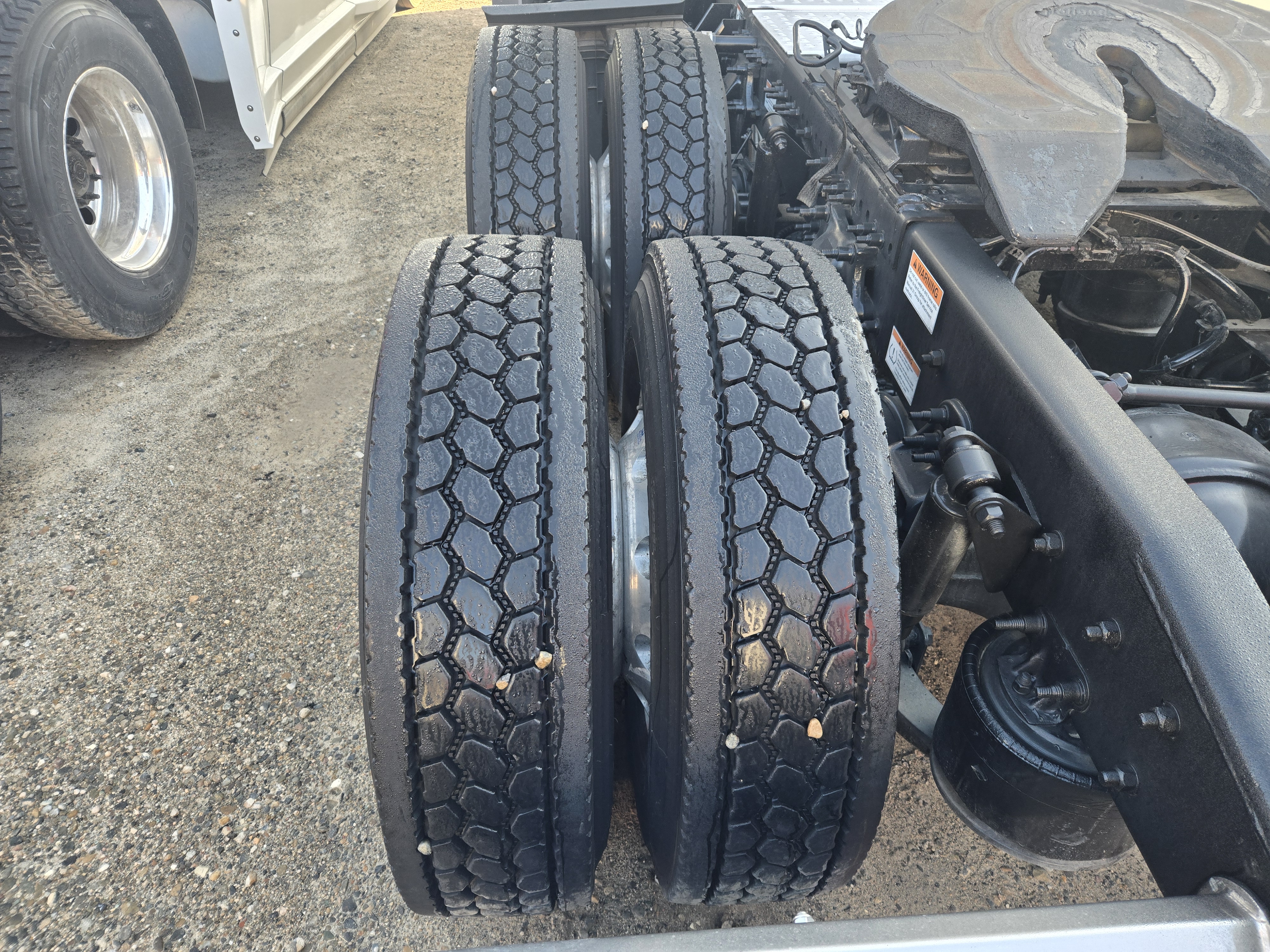 2022 FREIGHTLINER CASCADIA 126SLP - image 15