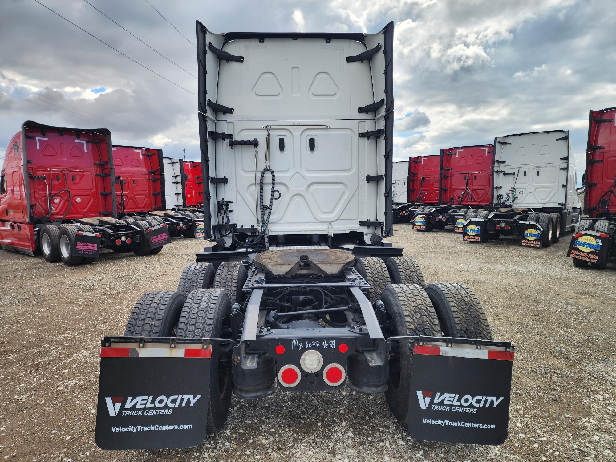 2022 FREIGHTLINER CASCADIA 126SLP - image 5