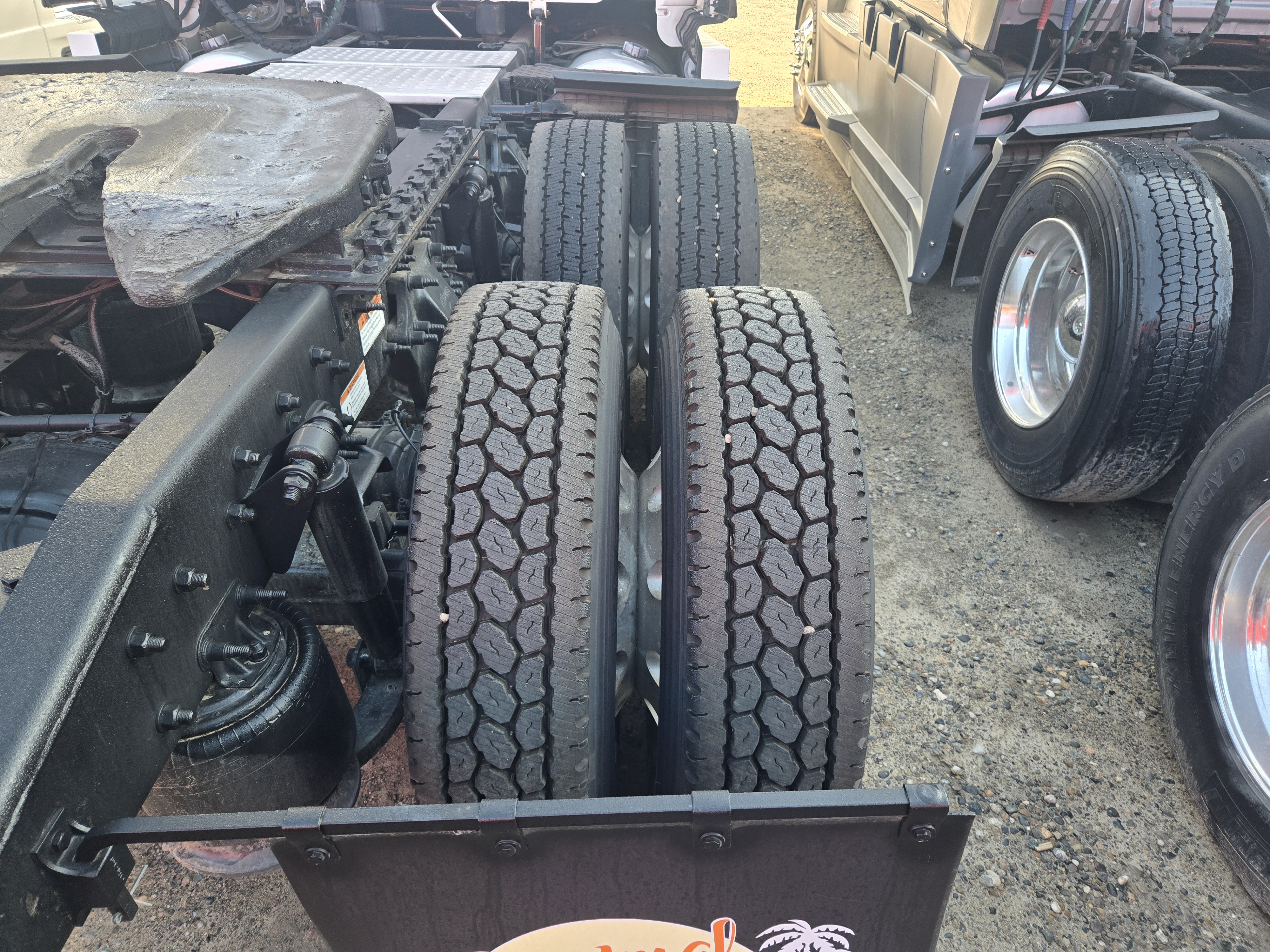 2022 FREIGHTLINER CASCADIA 126SLP - image 13