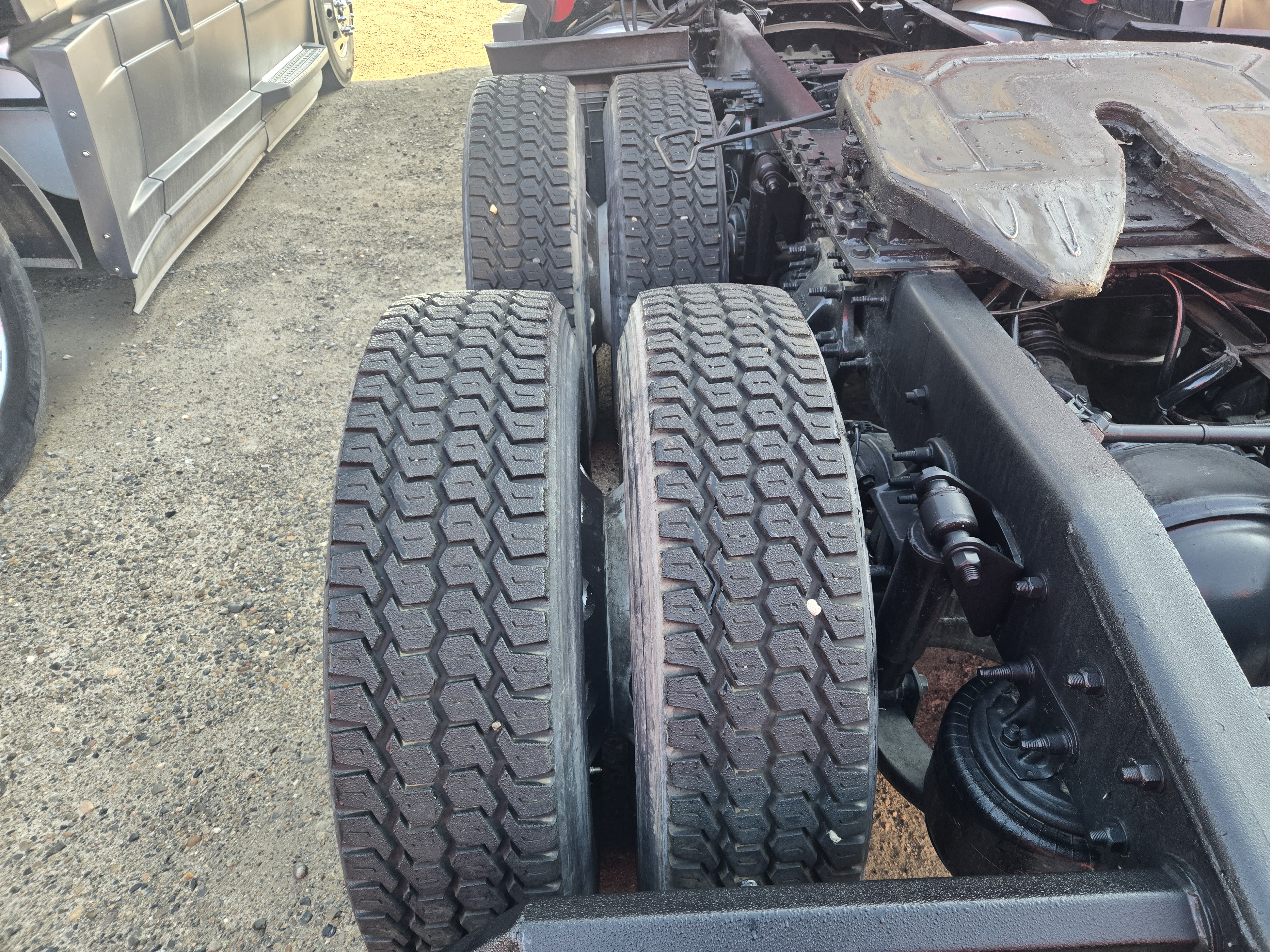 2020 FREIGHTLINER CASCADIA 126SLP - image 13