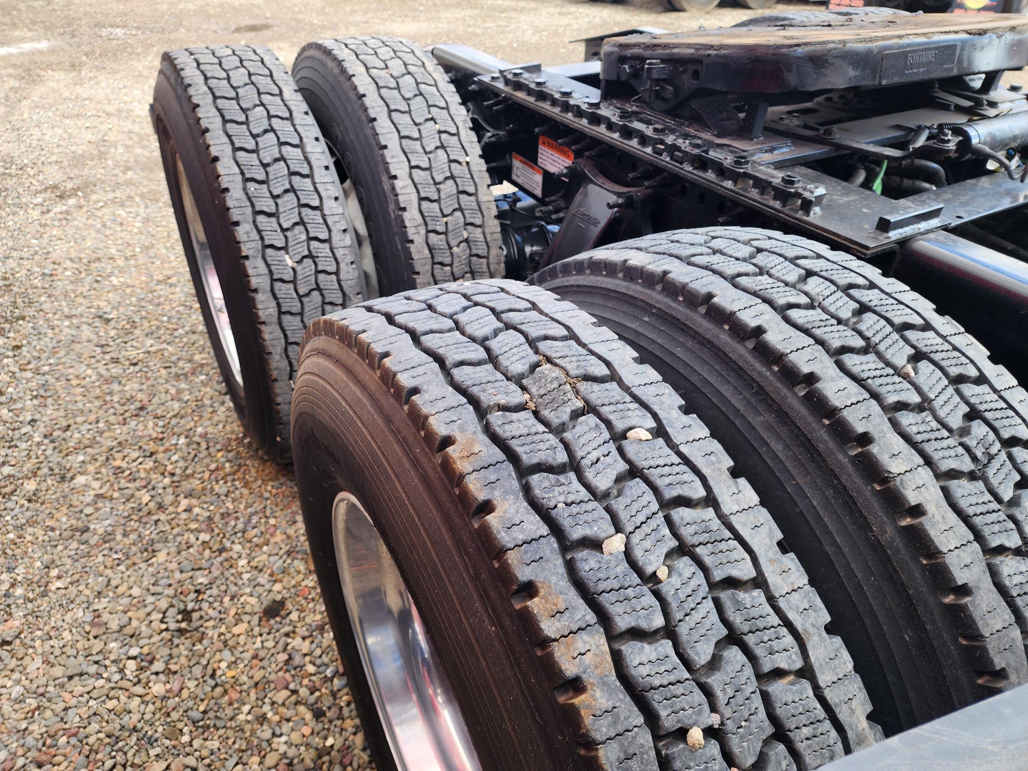 2023 FREIGHTLINER CASCADIA 126SLP - image 11