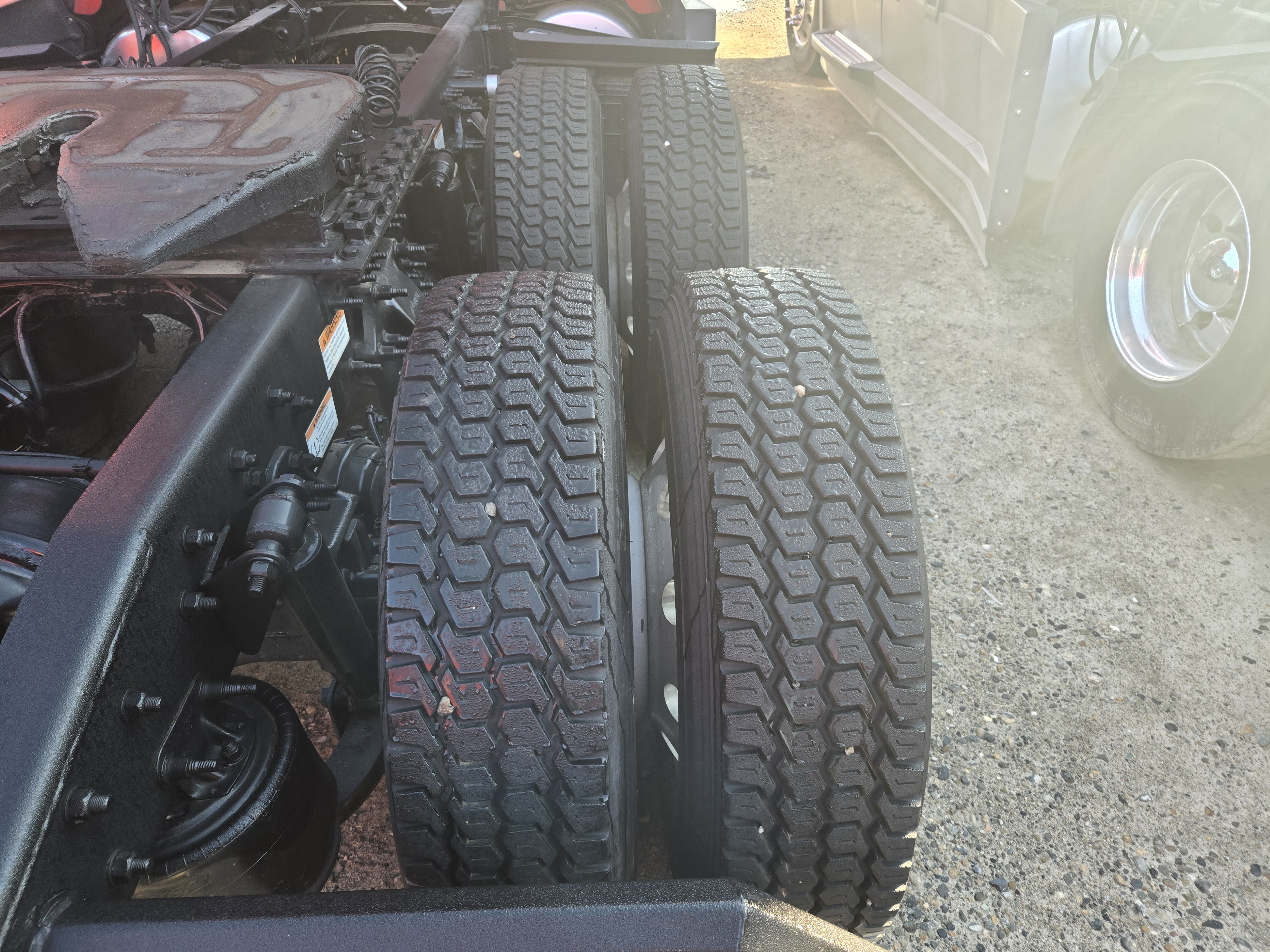 2021 FREIGHTLINER CASCADIA 126SLP - image 9