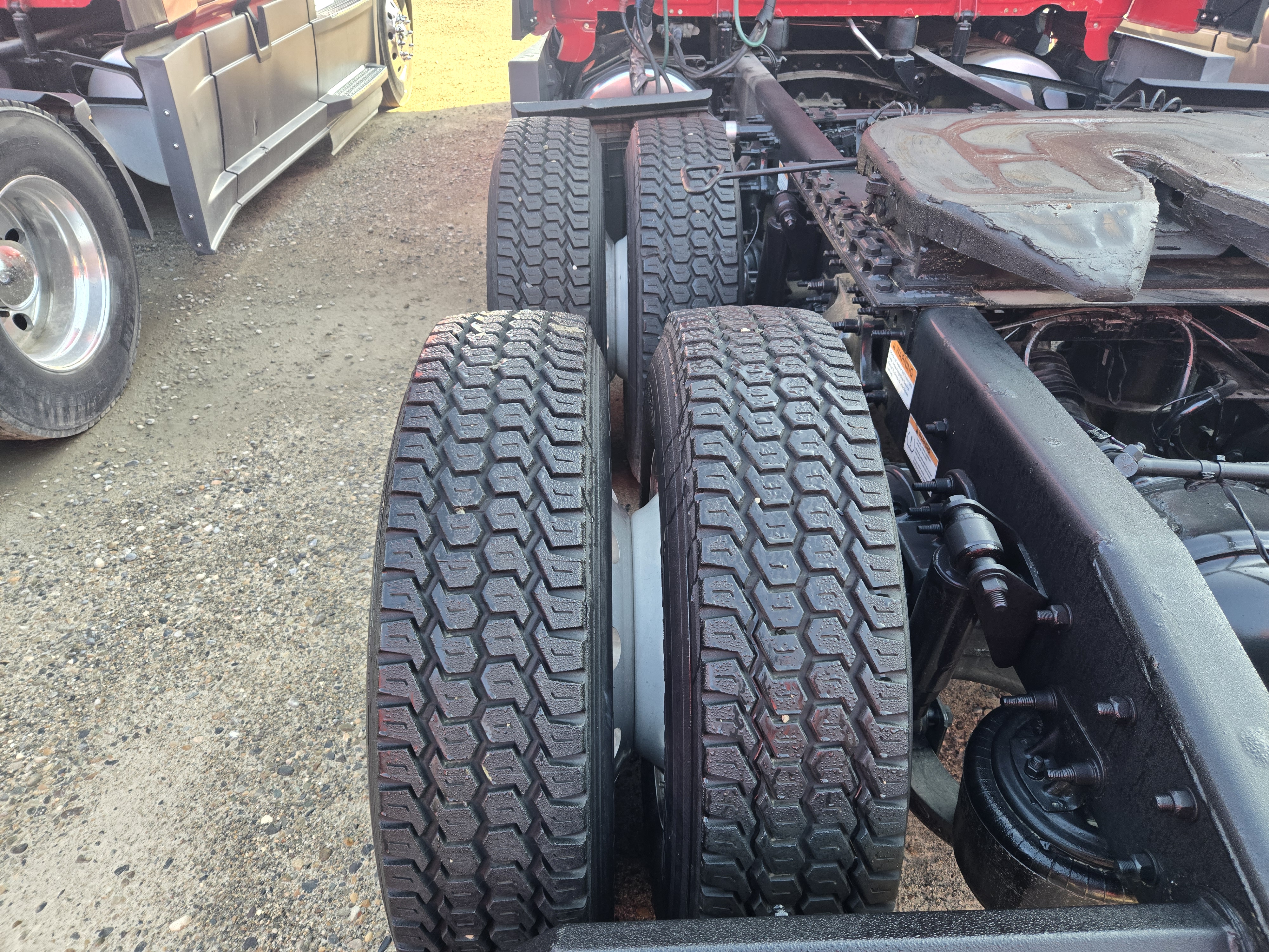 2021 FREIGHTLINER CASCADIA 126SLP - image 10