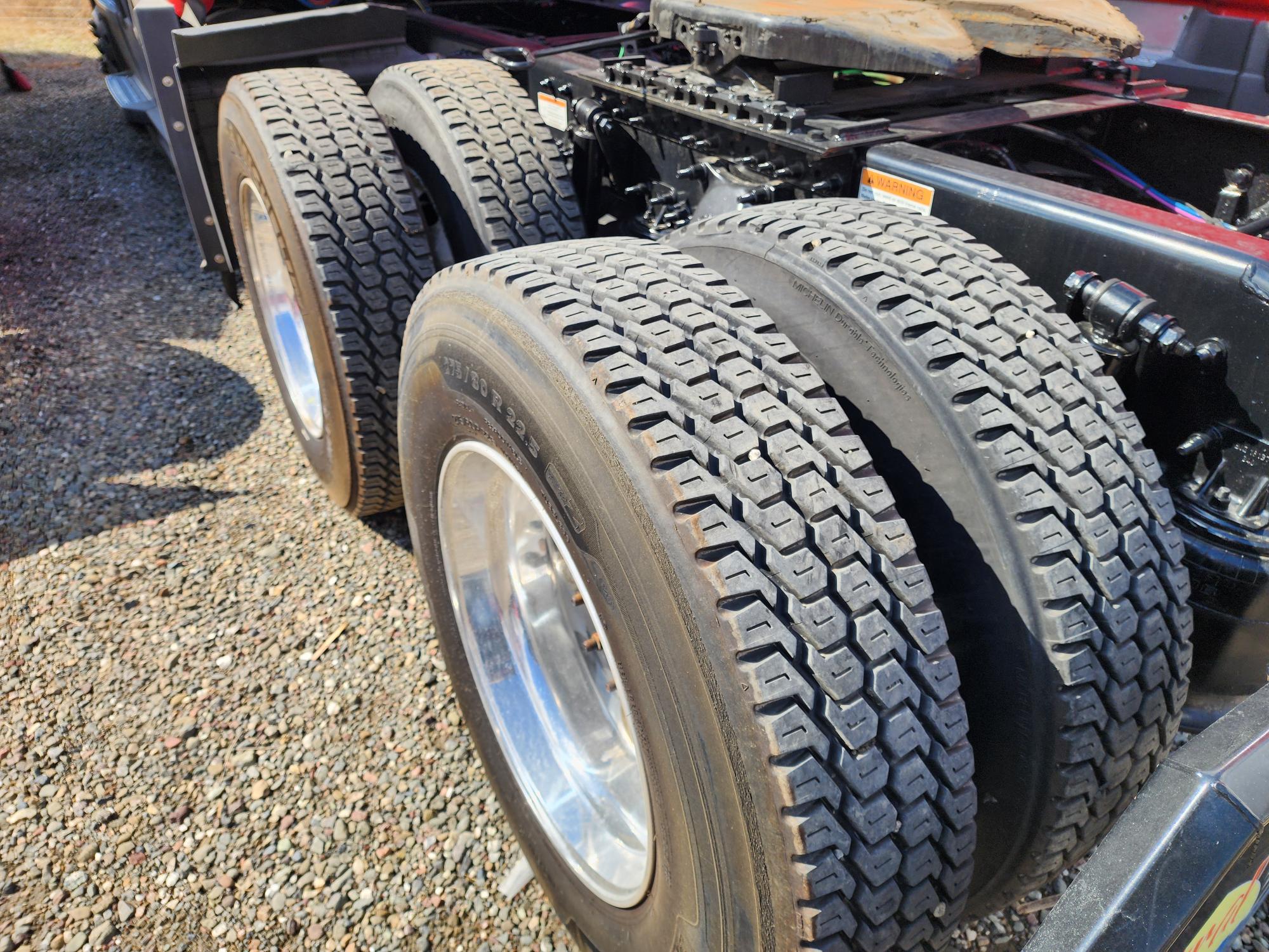 2021 FREIGHTLINER CASCADIA 126SLP - image 23