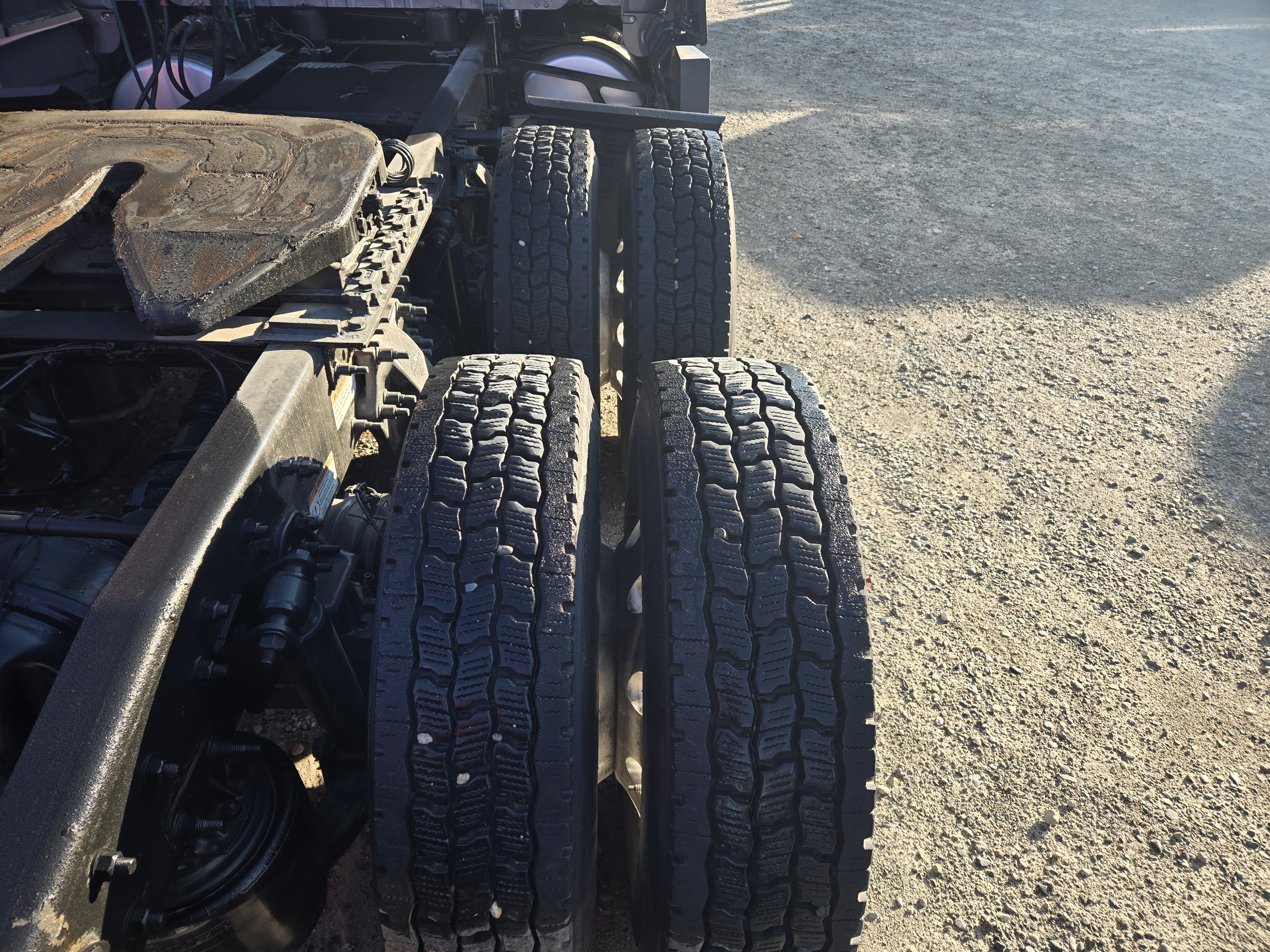 2021 FREIGHTLINER CASCADIA 126SLP - image 13