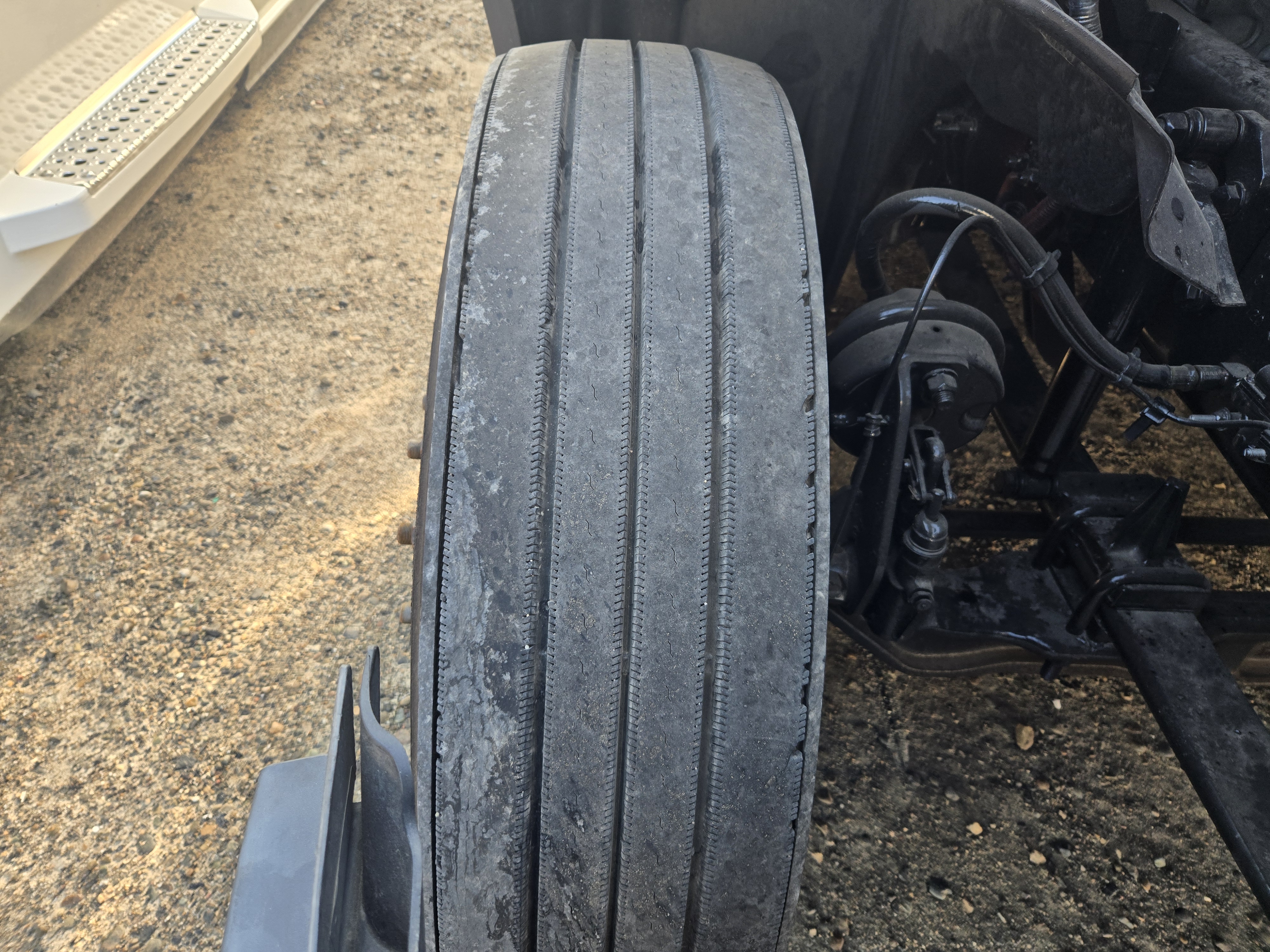 2021 FREIGHTLINER CASCADIA 126SLP - image 12