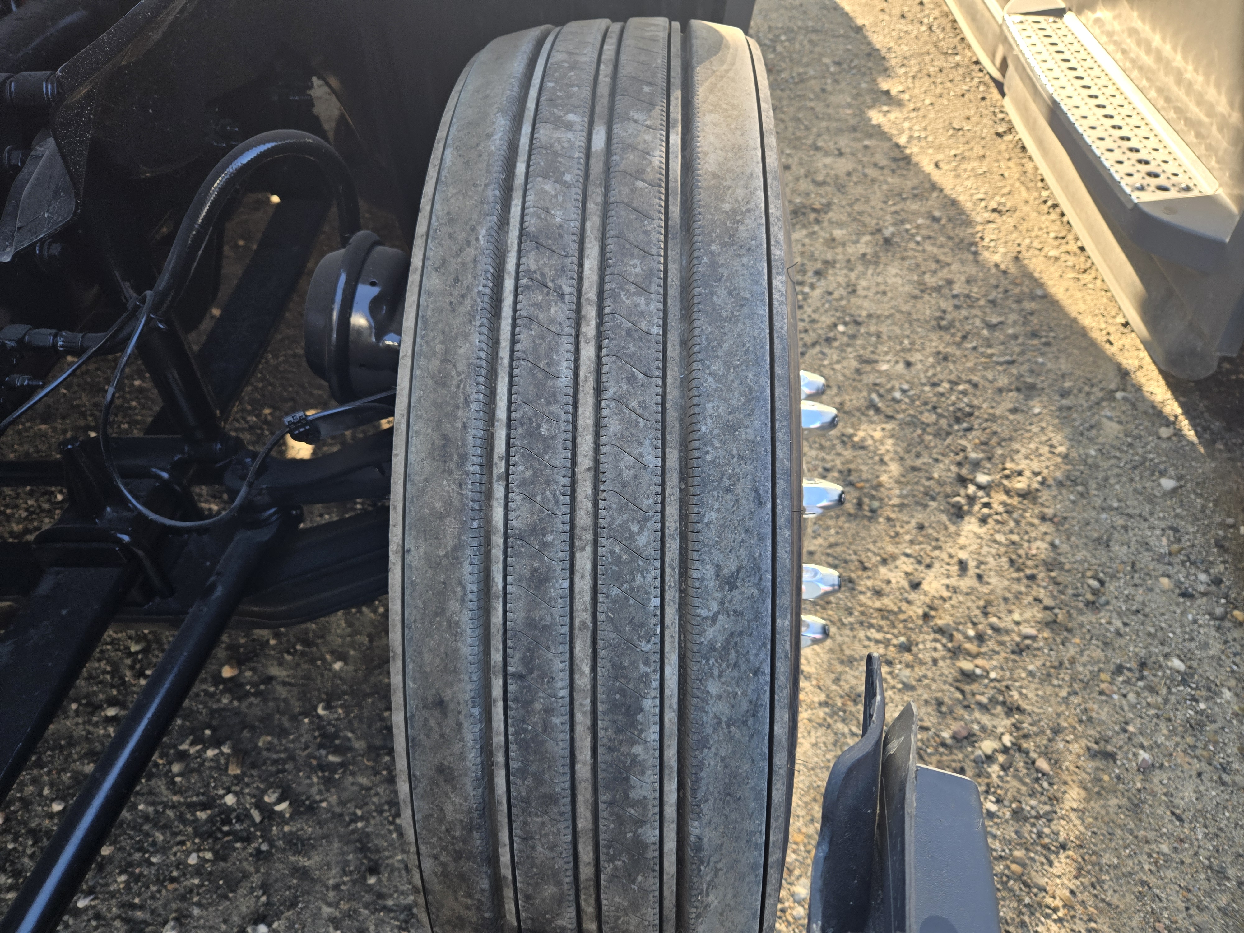 2023 FREIGHTLINER CASCADIA 126SLP - image 14