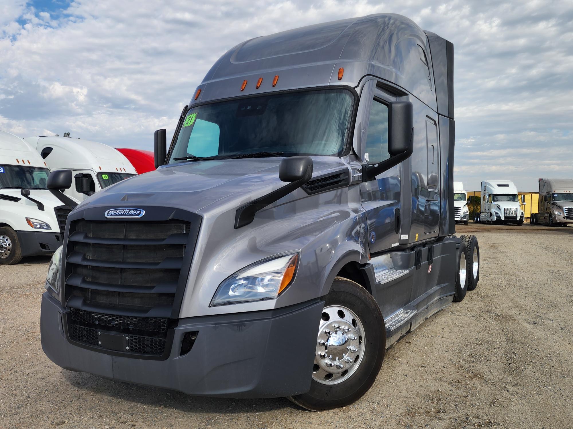 2021 FREIGHTLINER CASCADIA 126SLP - image 1