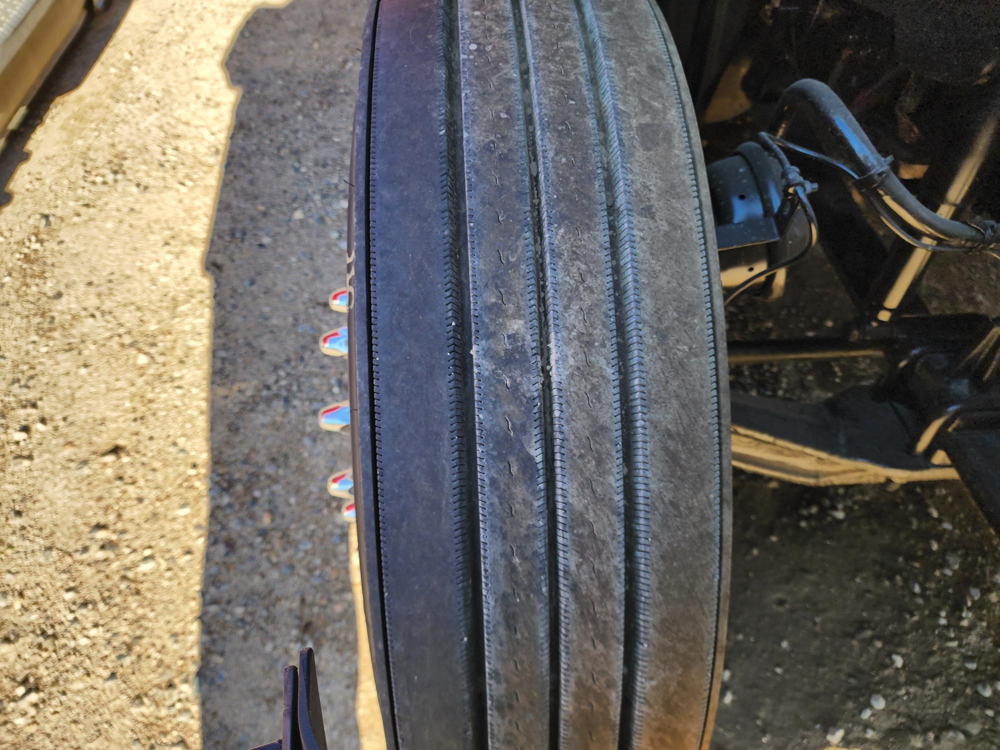 2020 FREIGHTLINER CASCADIA 126SLP - image 11