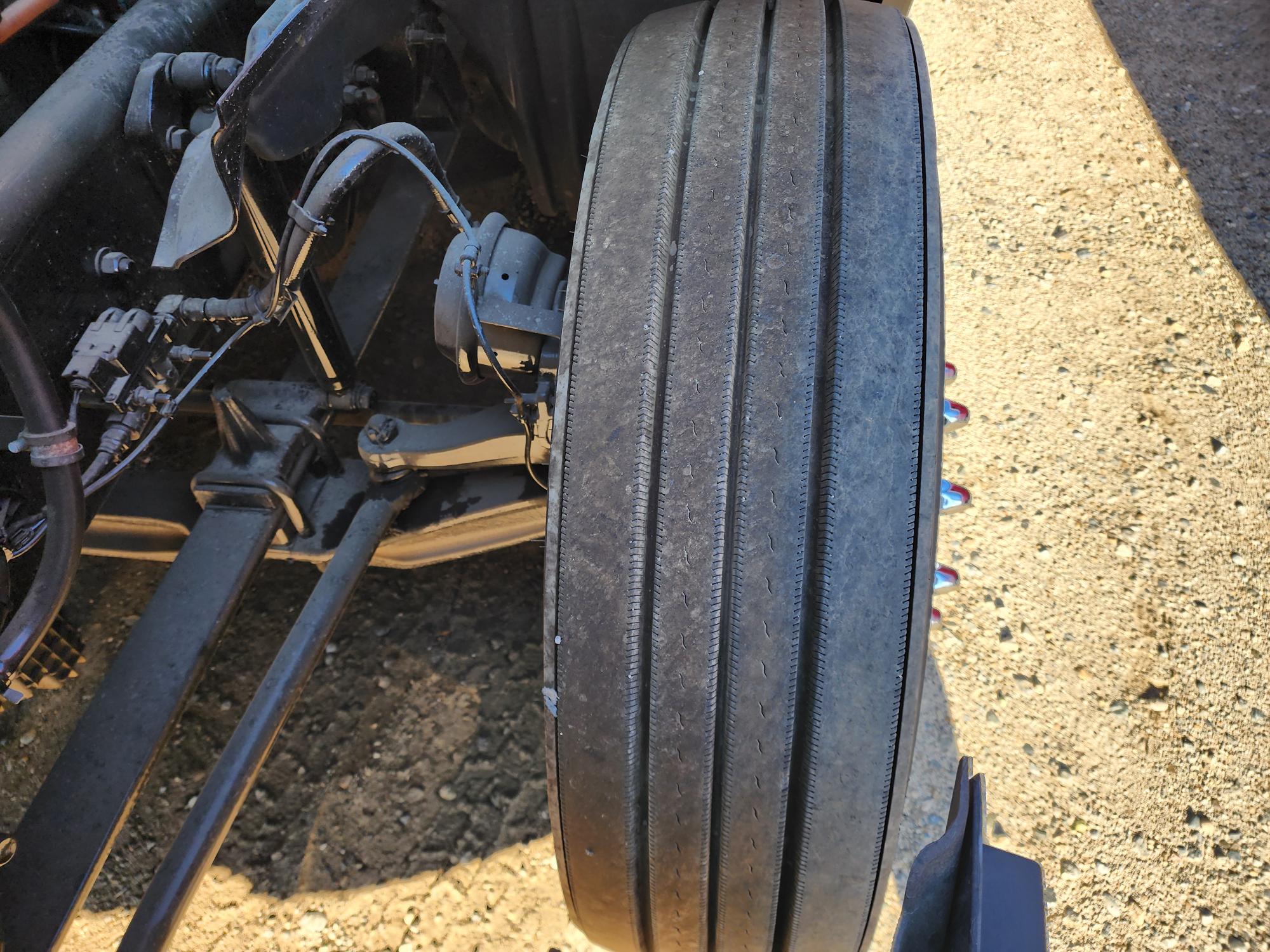 2021 FREIGHTLINER CASCADIA 126SLP - image 12