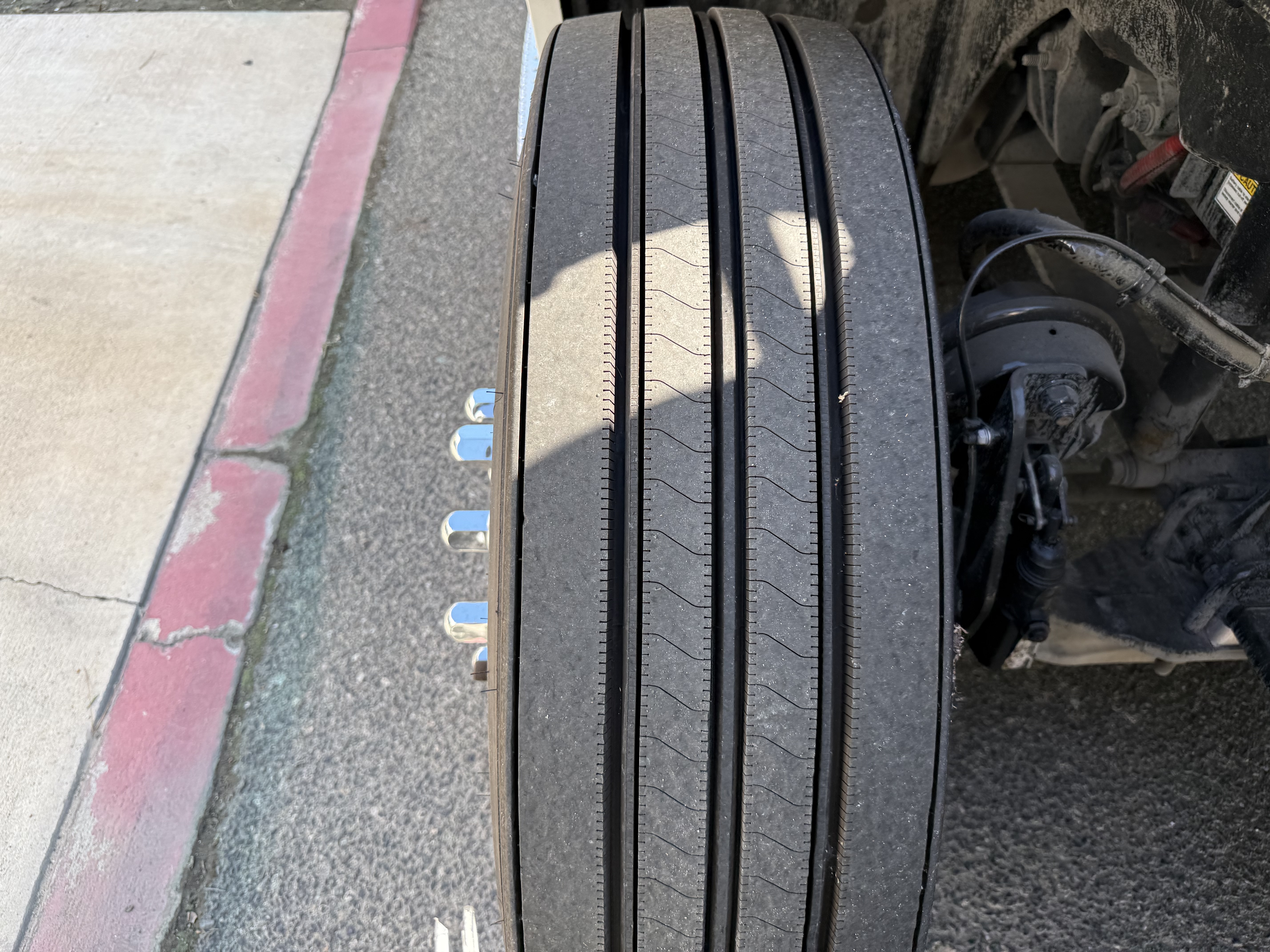 2020 FREIGHTLINER CASCADIA 126SLP - image 12