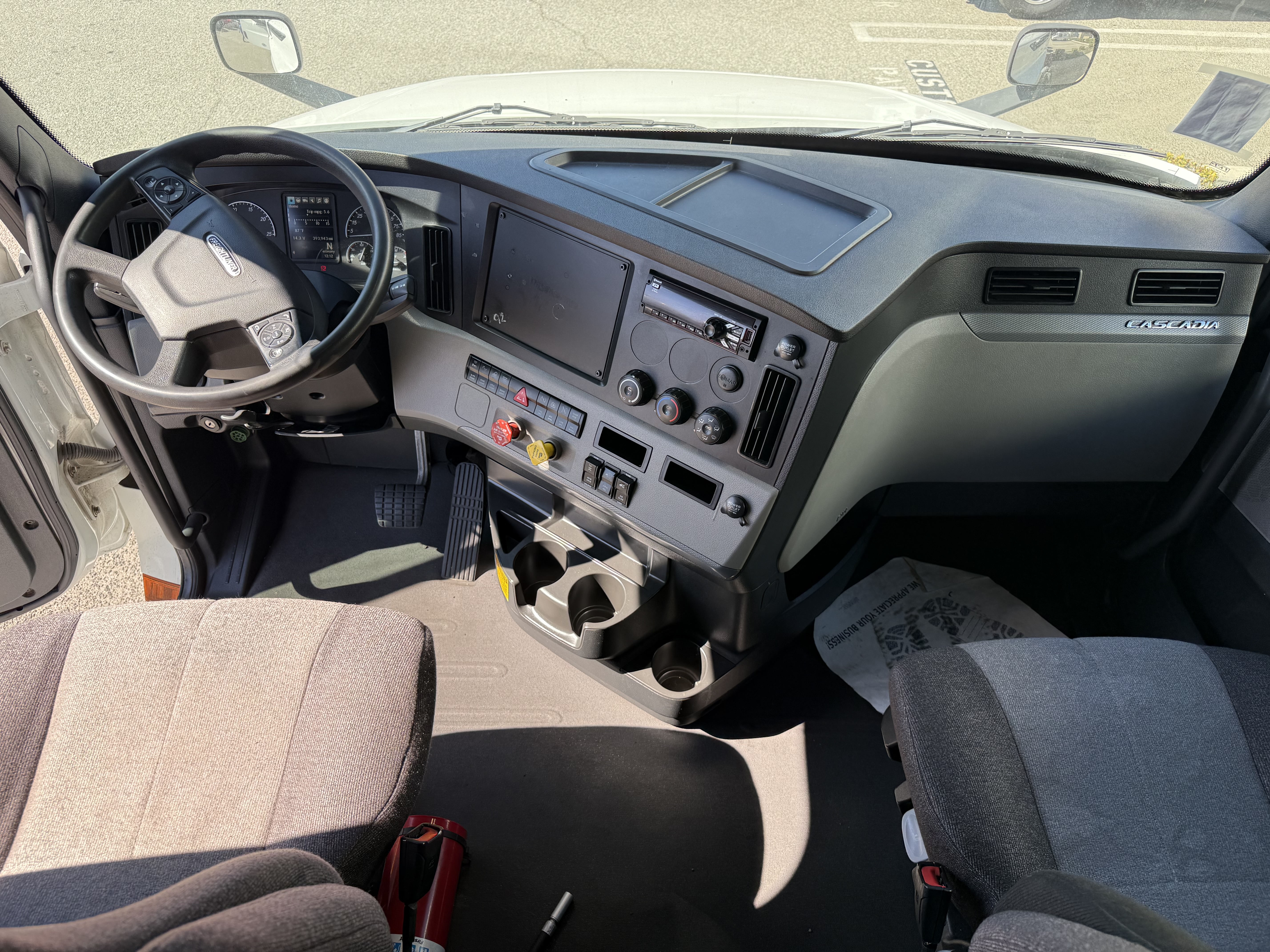 2020 FREIGHTLINER CASCADIA 126SLP - image 15