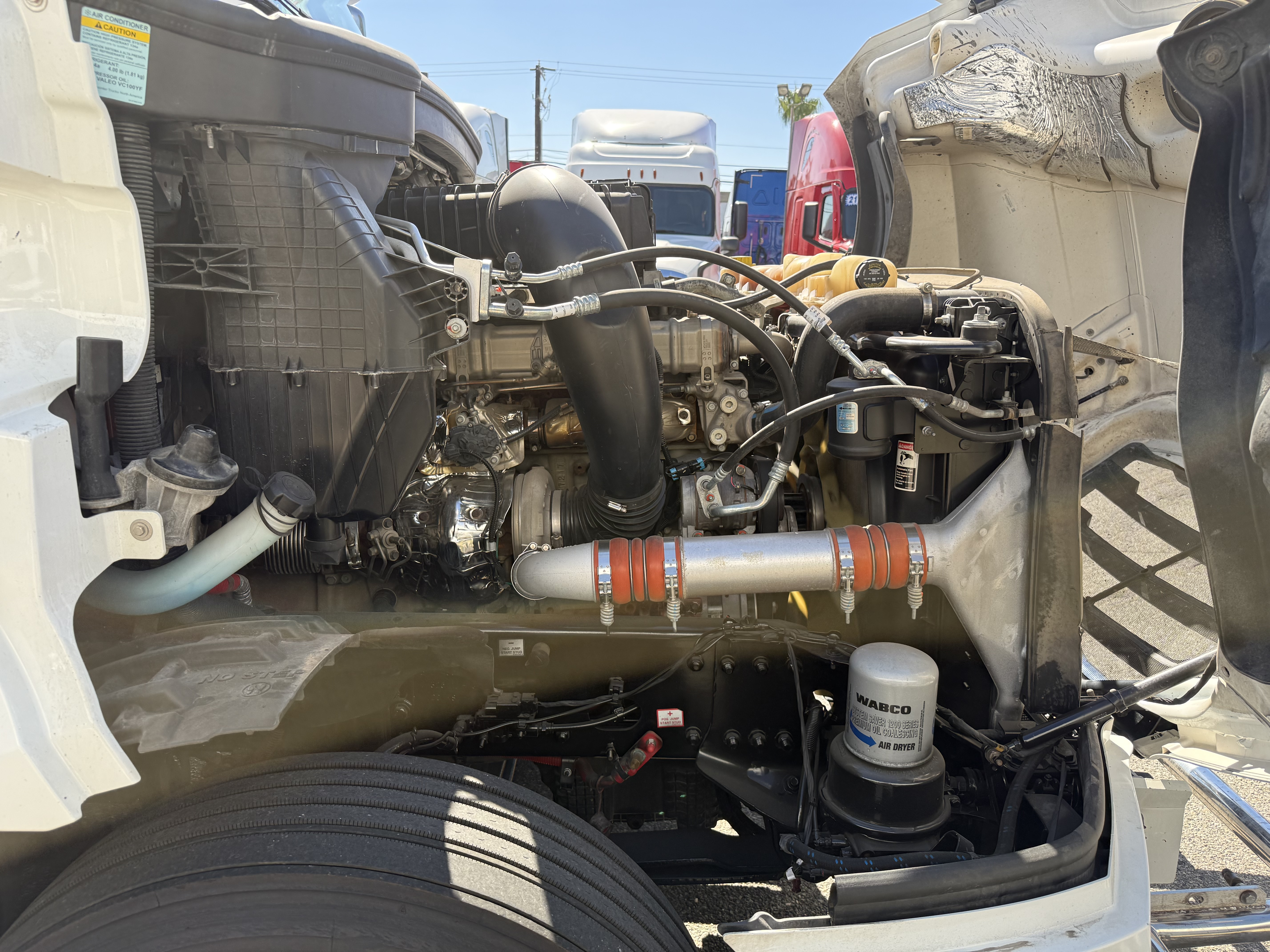 2022 FREIGHTLINER CASCADIA 126SLP - image 10