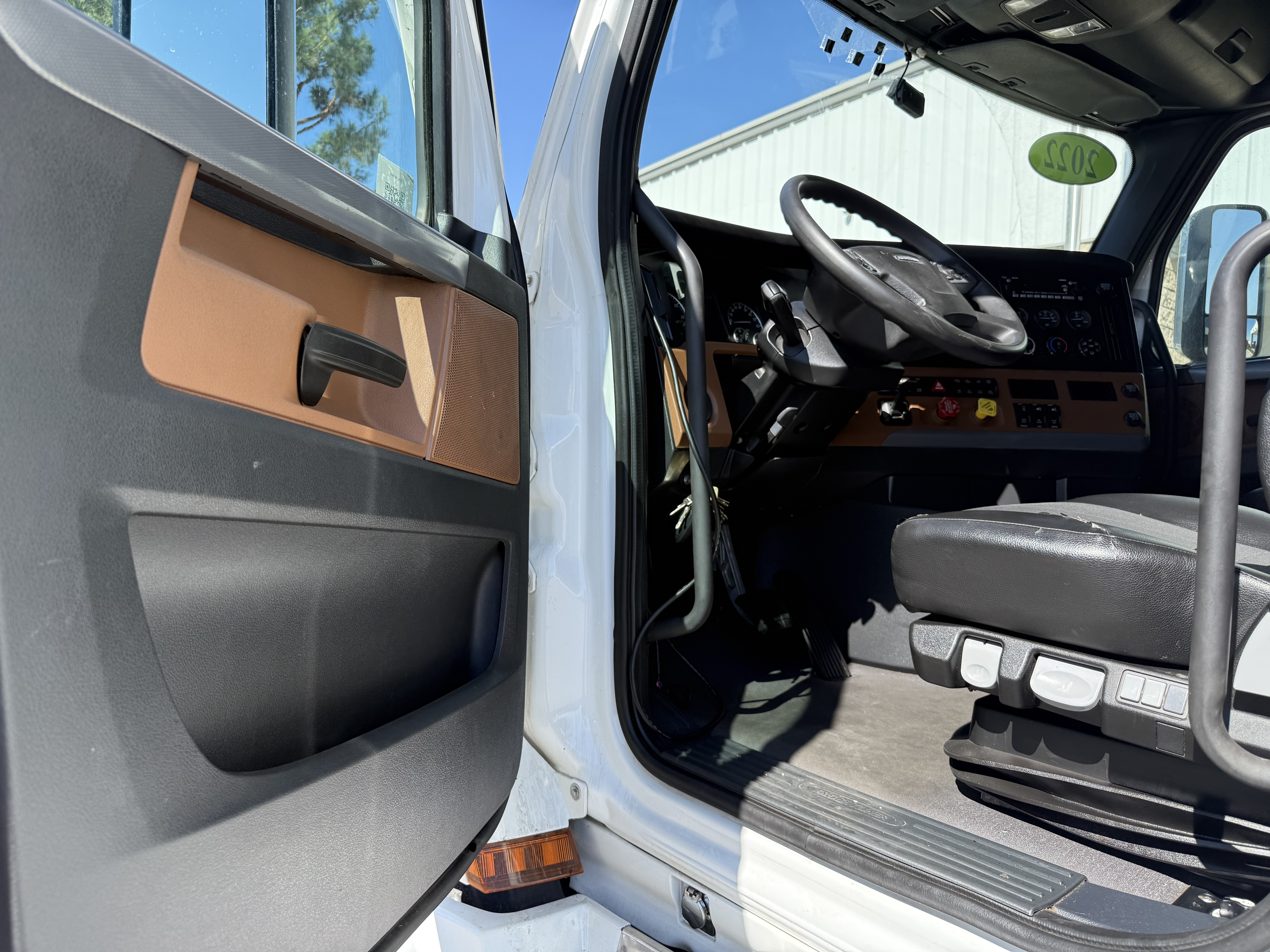 2022 FREIGHTLINER CASCADIA 126SLP - image 18